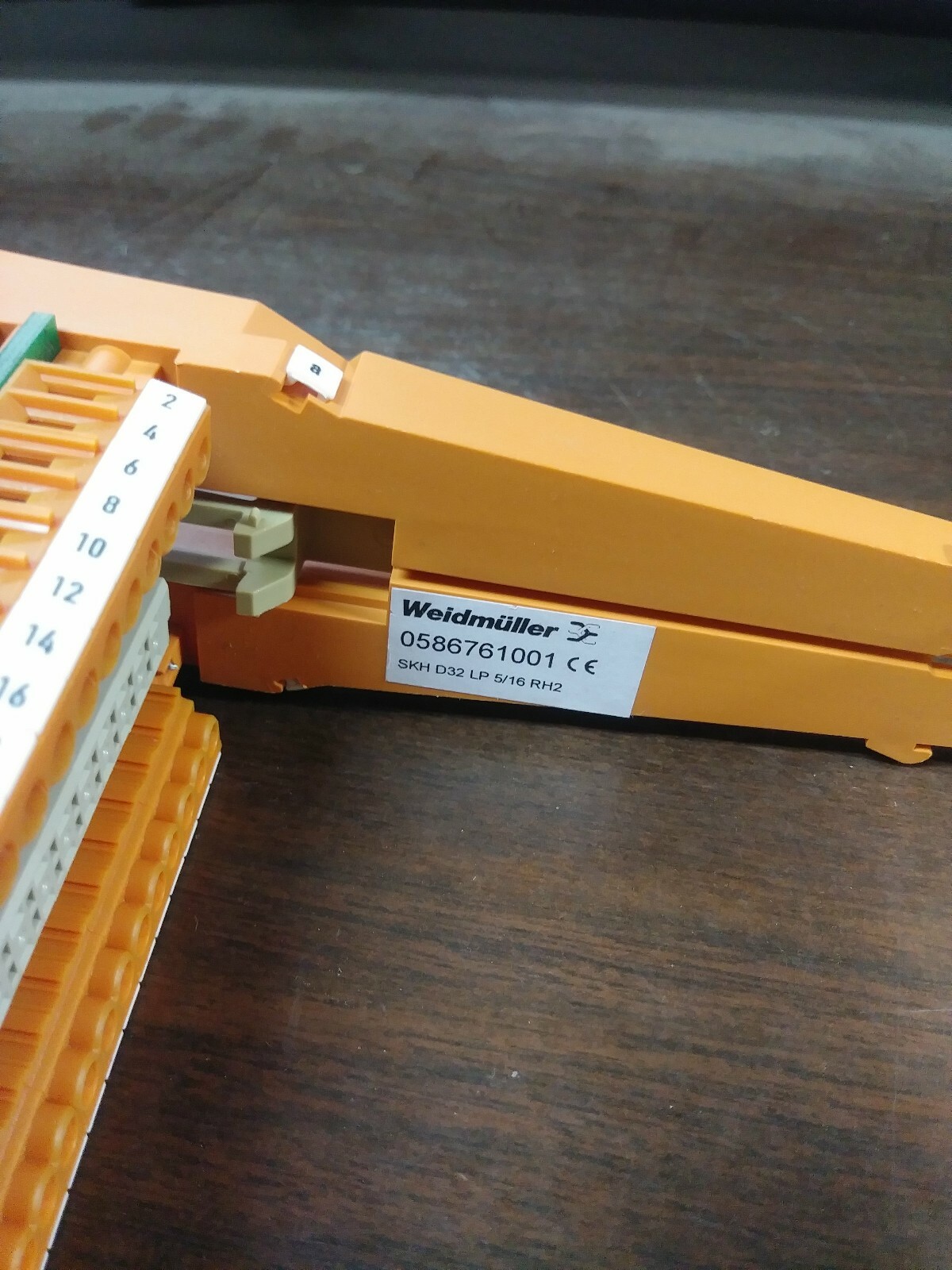 WEIDMULLER 0586761001 CARD EDGE CONNECTOR INTERFACE 4 AMP 250 VOLT NEW IN BOX