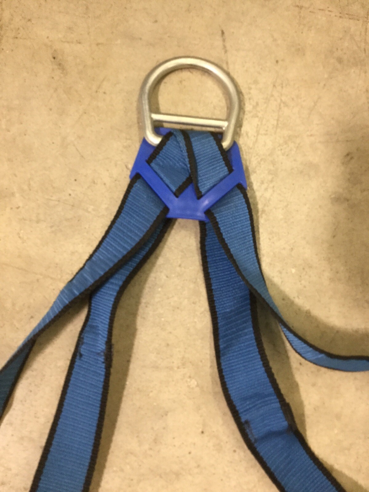 Uvex T601 Full Body Harness, XL, Tongue Buckle Leg Straps, Blue