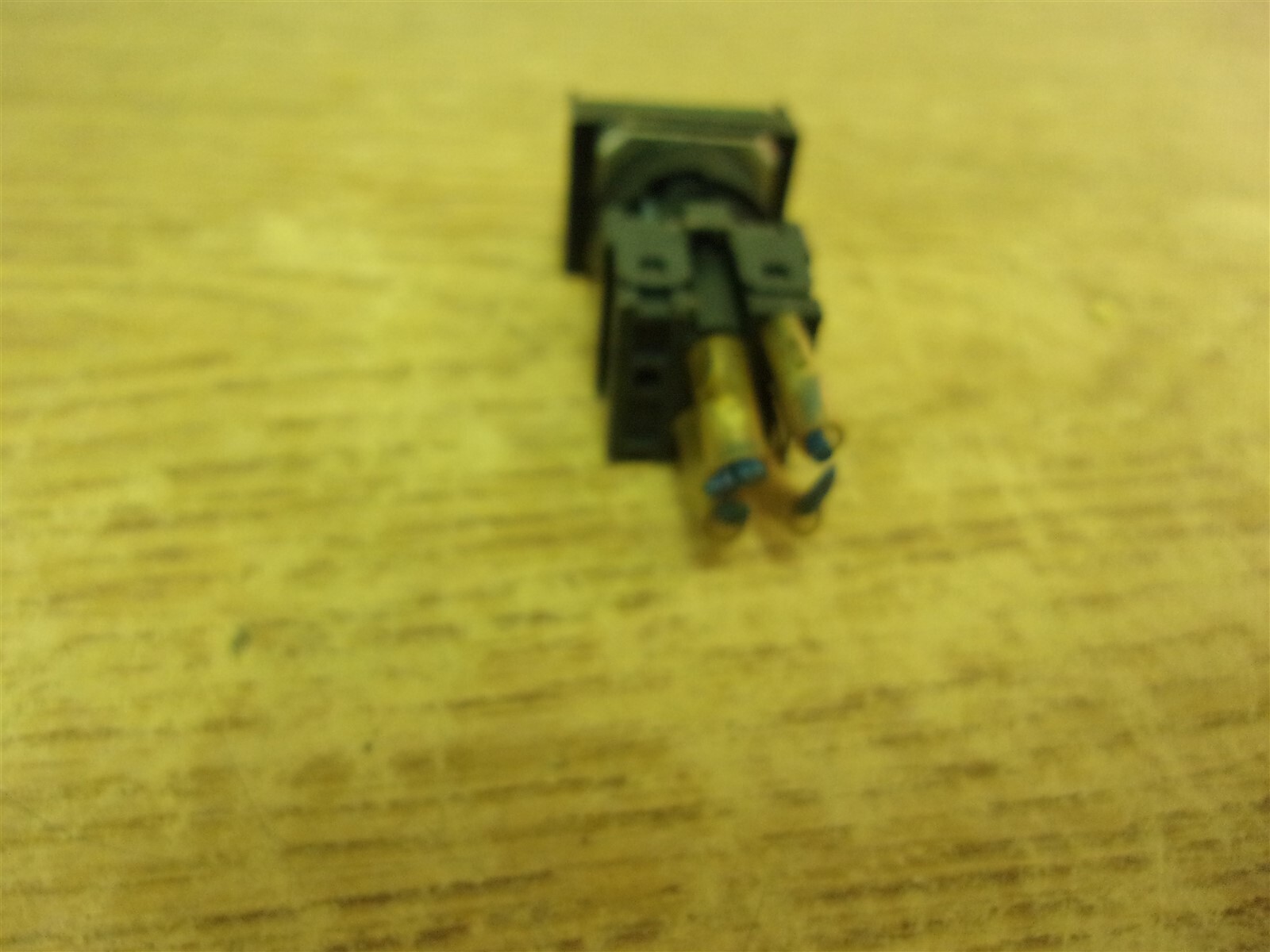 Omron A3GJ-6011-3 Green Push Button Switch *FREE SHIPPING*