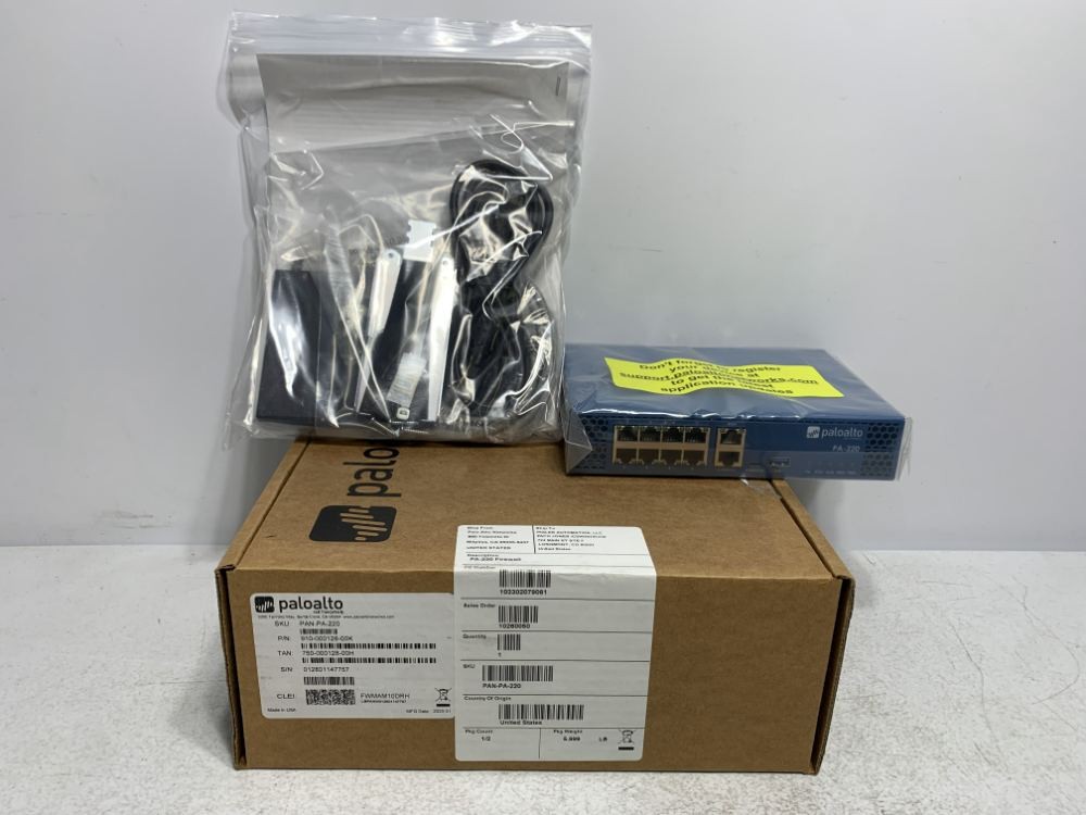 Palo Alto 910-000128-00K Firewall Network Security Appliance