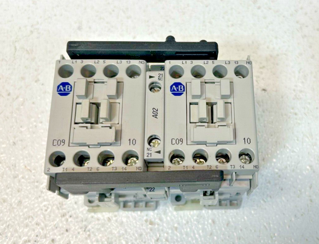 Allen-Bradley 104-C09B22 SER B Reversing Contactor 100-C09*10 SER A