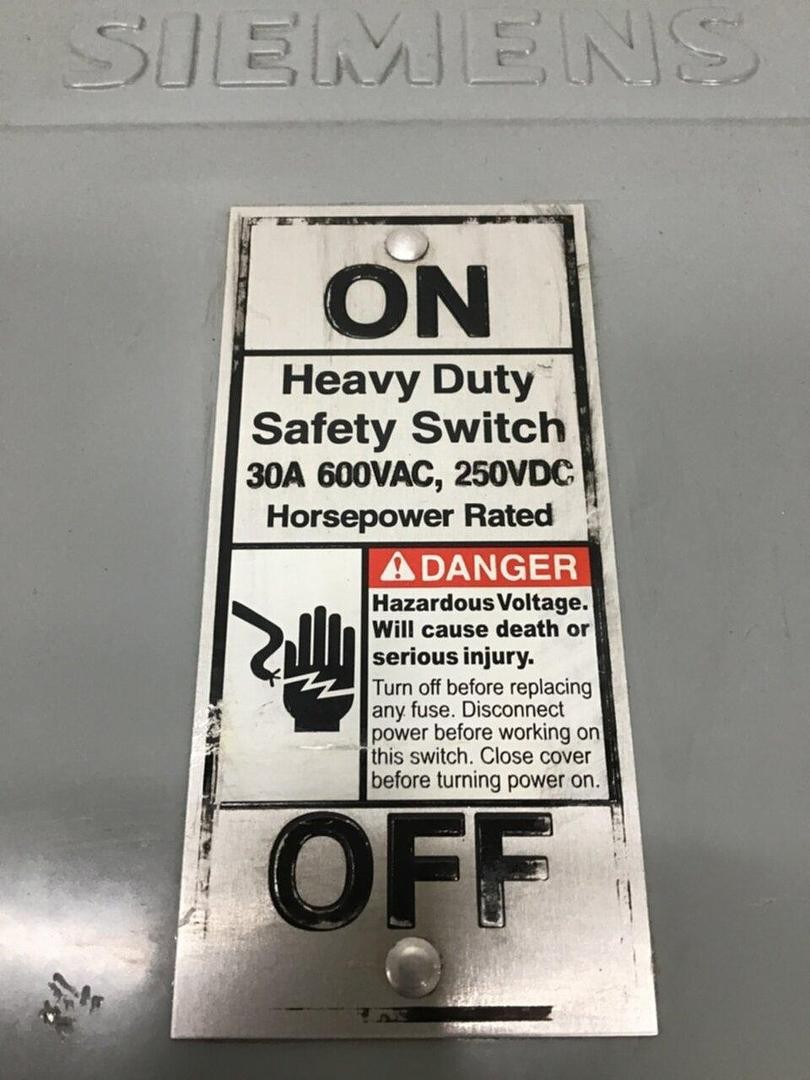 SIEMENS 30 Amp Safety Disconnect Switch HNF361 VBII Used #124089