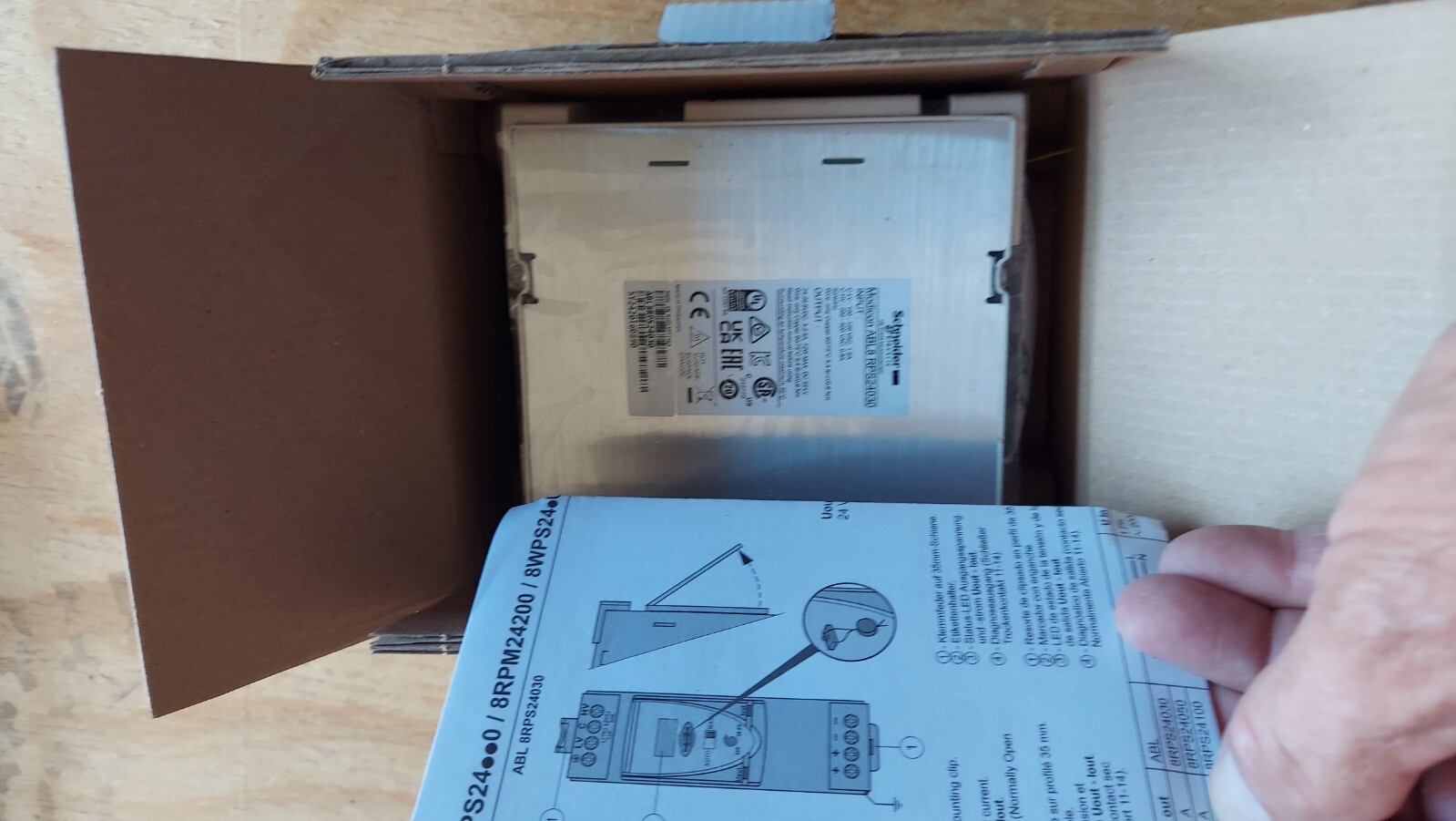 New Schneider Electric ABL8 RPS24030 Universal Power Supply Modicon 940560