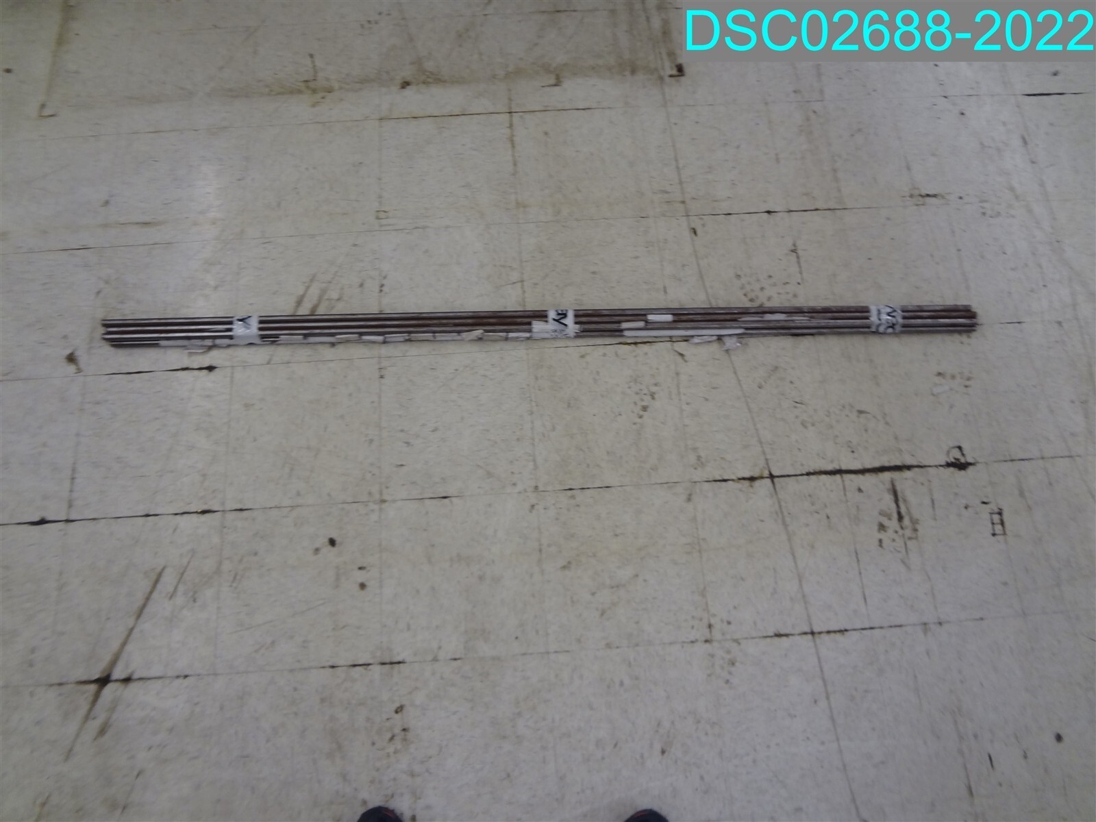 QTY=6: HAS RUST 5/8? Diam x 6′ Long, Steel Round Rod