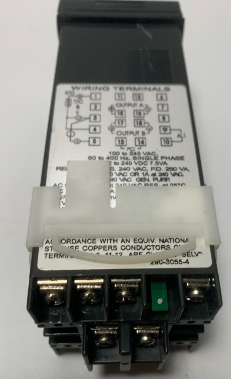 Love Controls 16A3121 Temperature/Process Controller 100-240VAC
