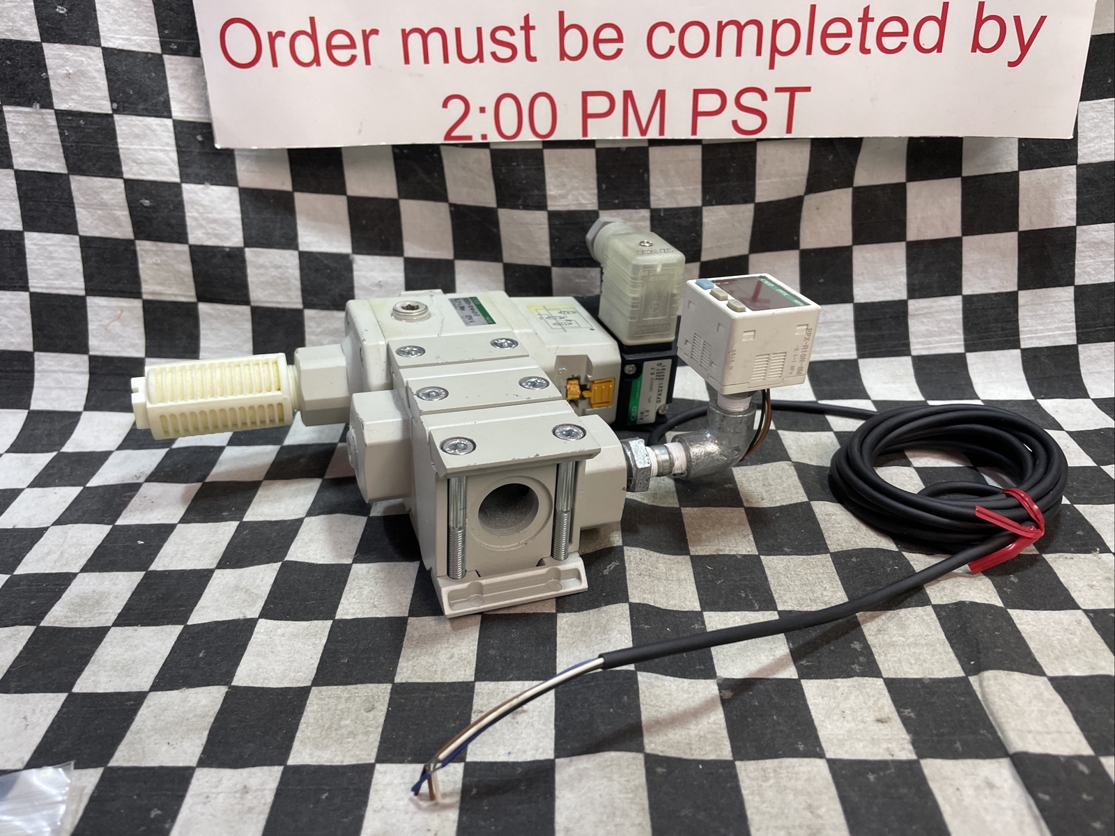CKD V3301-10-W-LS-3, GFAG21-X0791, PPX-R10N-6M + CABLE SOLENOID, SLW-10A