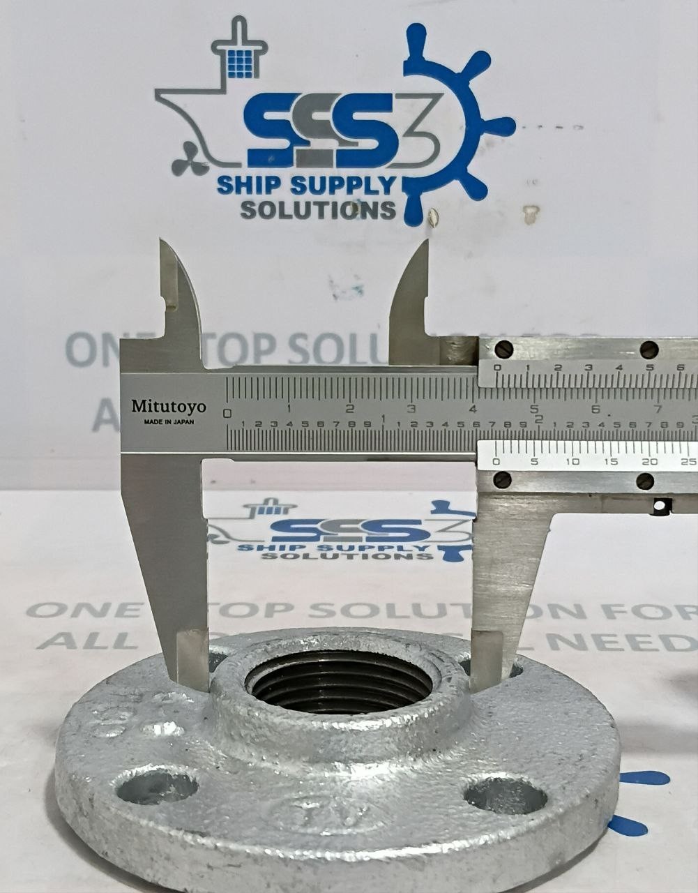 Galvanized Malleable Iron Floor Flange 3/4″ BSP Threaded 4 Bolt Pipe Flange