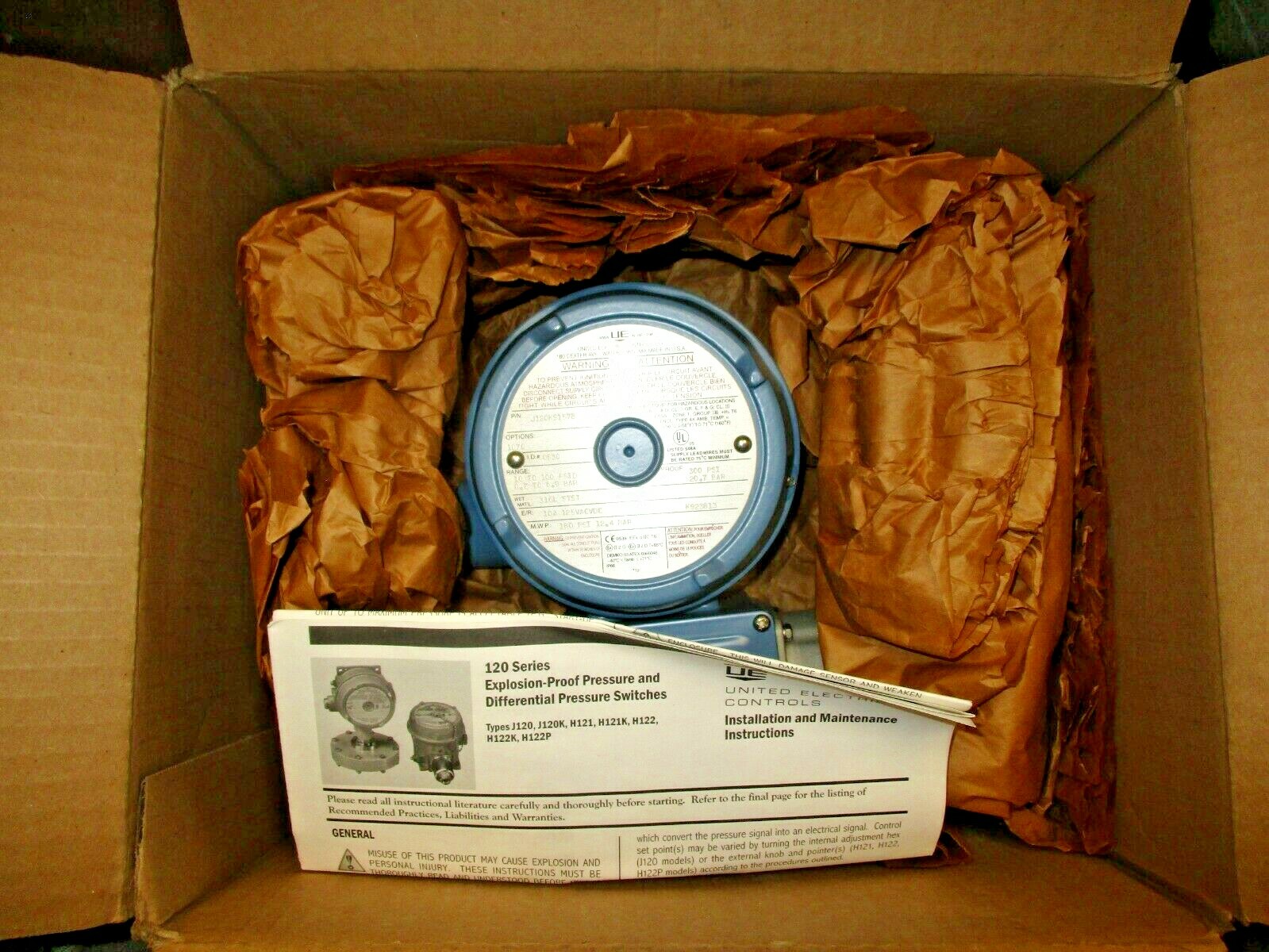 New UE United Electric J120K-S157B Differential Pressure Switch