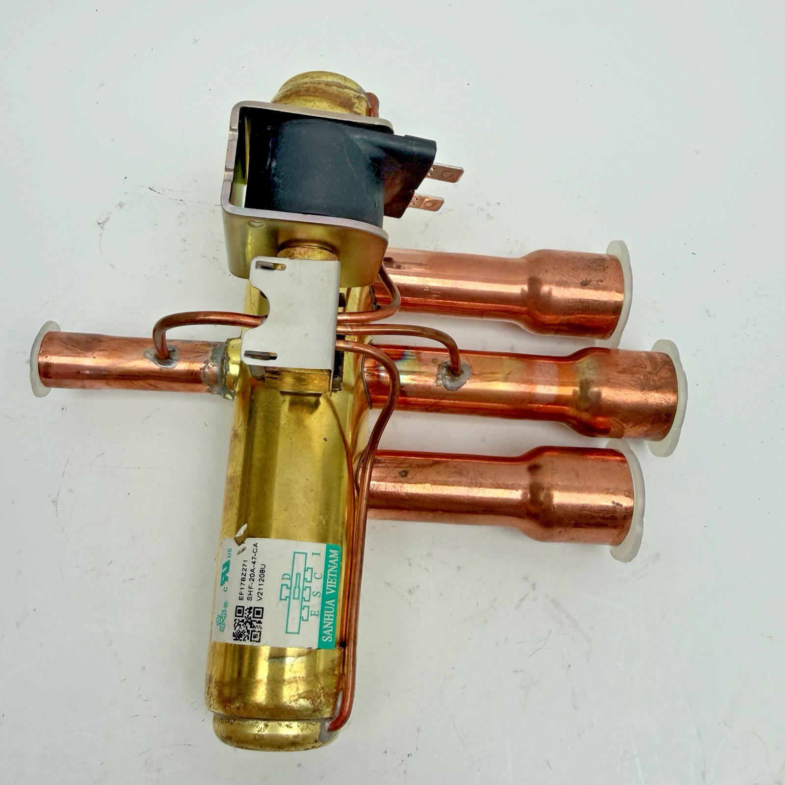 SHF-20A-47-CA FOUR WAY REVERSING VALVE