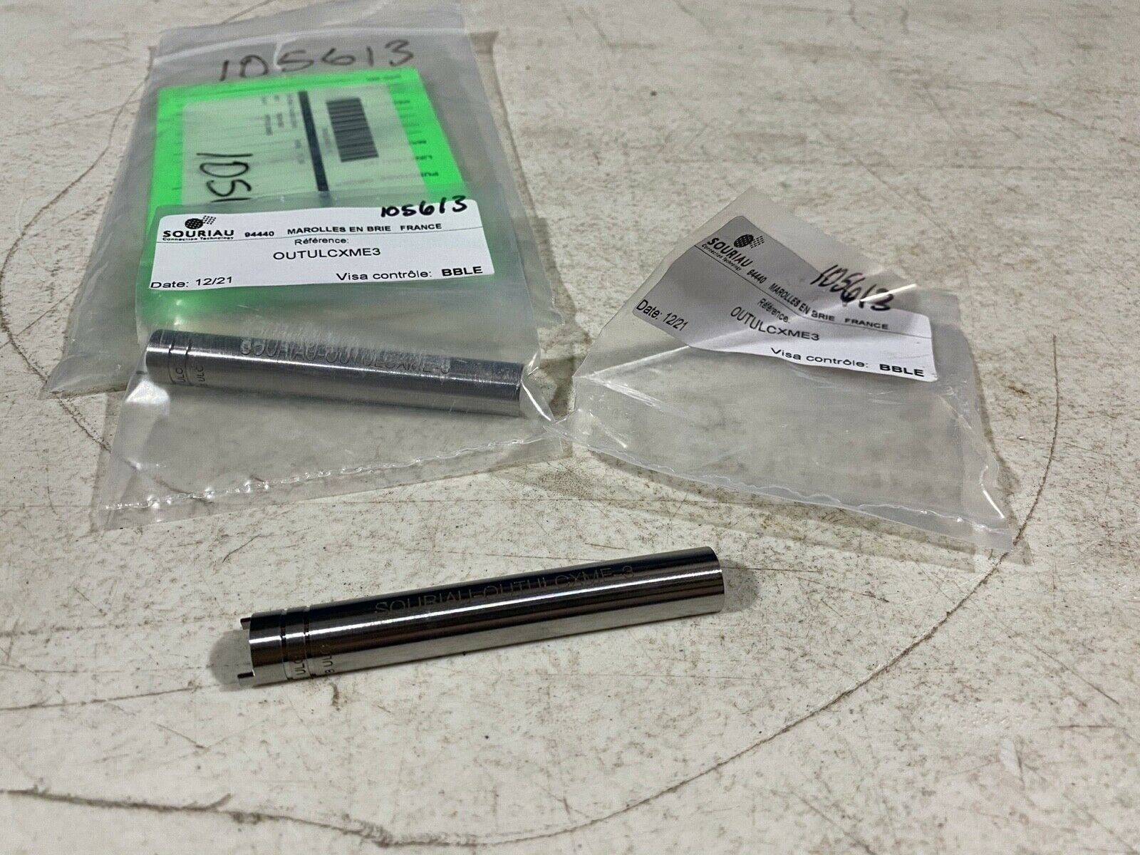 ONE (1) SOURIAU Plug Assembly Tool – Connector w/o T3 Option XME-3, Size 3, NEW