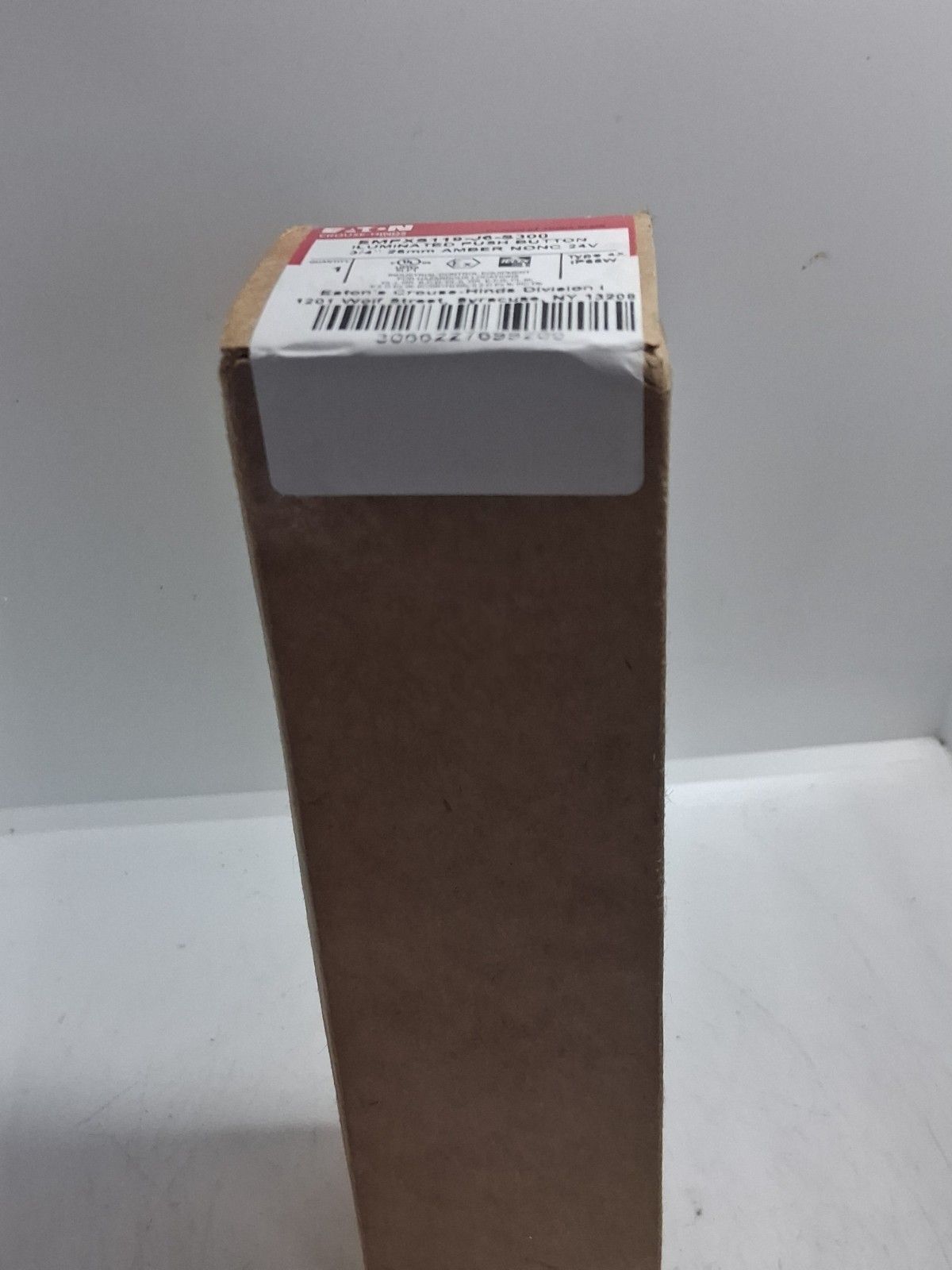 EATON EMPXS119-J6-S300 PUSHBUTTON ILLUMINATED AMBER 24V 1NO/1NC NIB