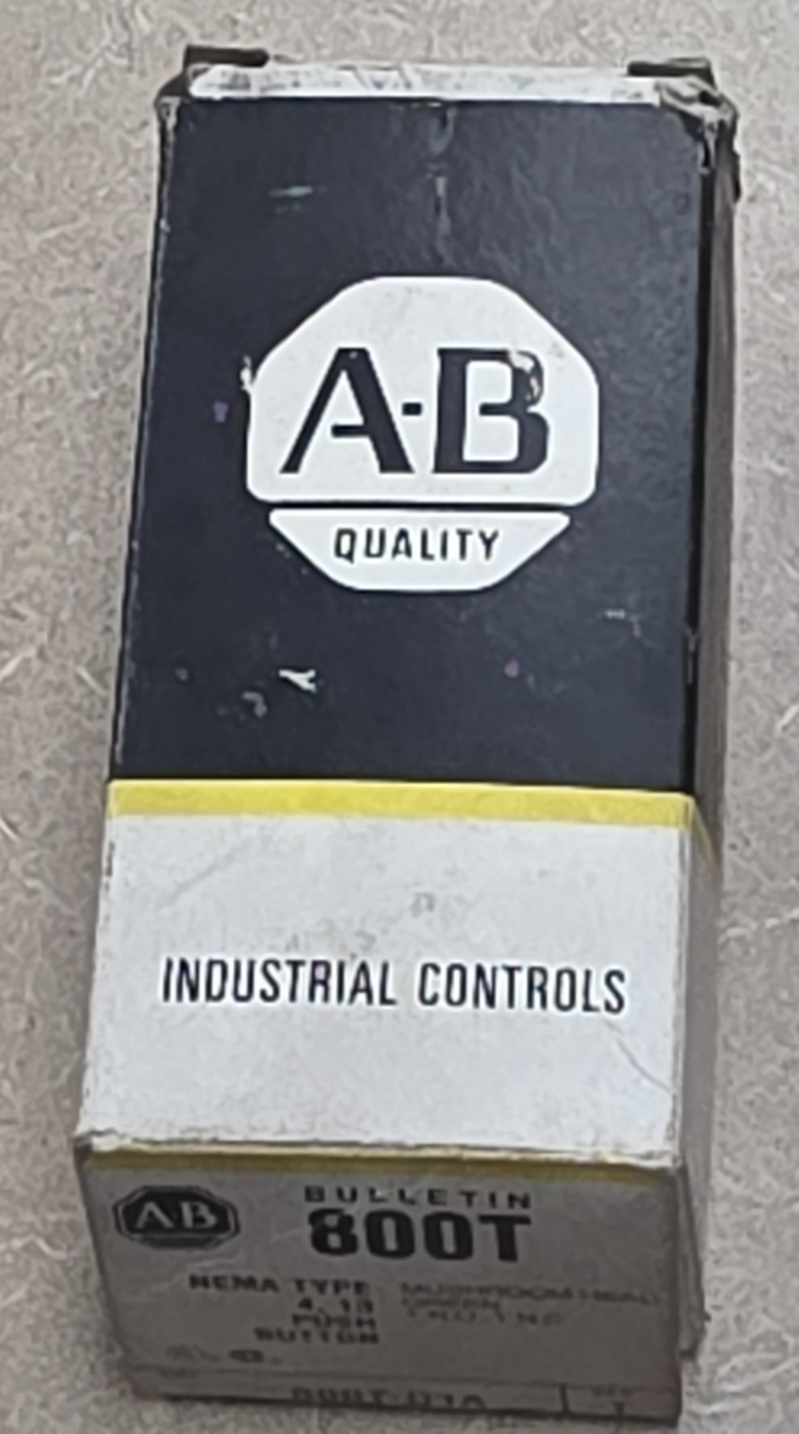 Allen-Bradley 800T-D1A NEMA 4/13 Push Button Mushroom Head Green