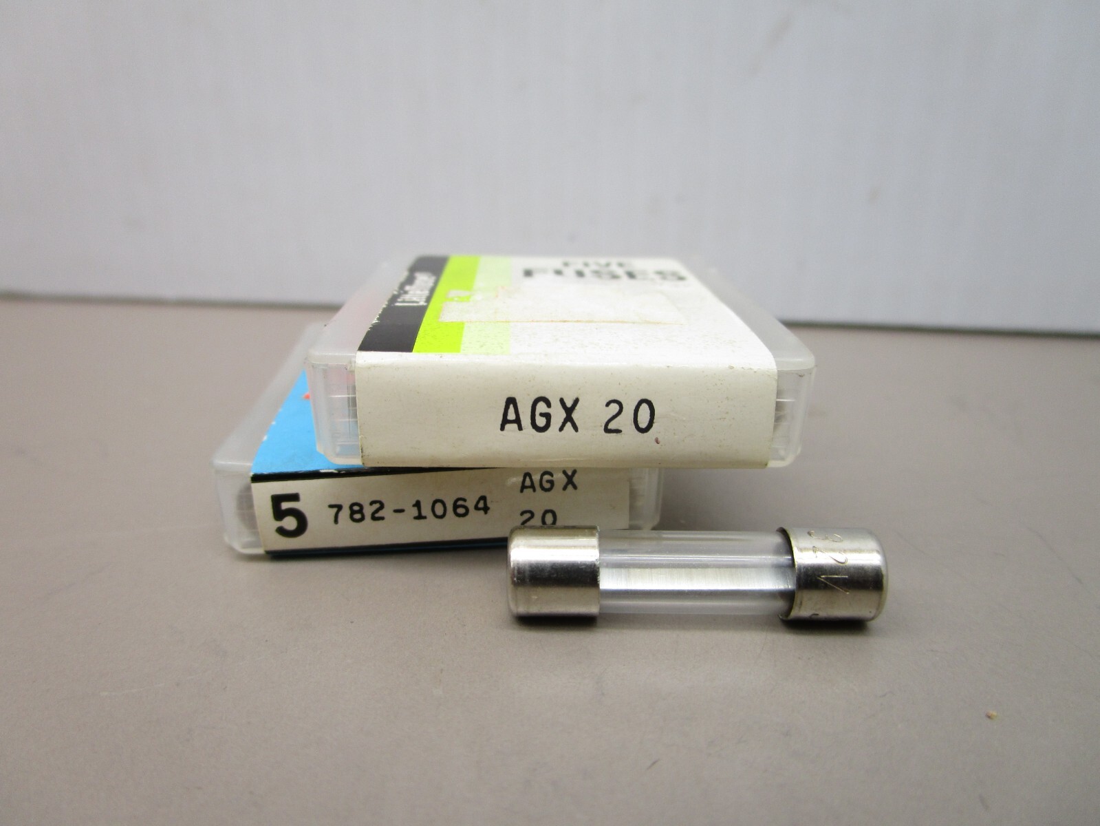 x10 Automotive Fuse Barrel Style AGX20 Fast Acting Glass 20 Amp Rating