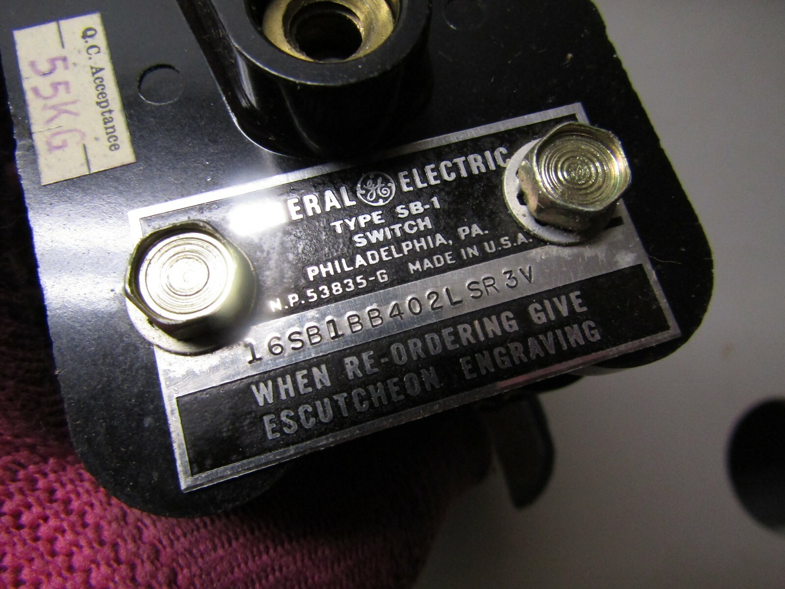 GE 16SB1BB402LSR3V Type SB-1 Switch
