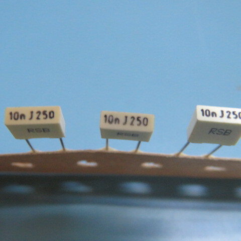 ARCOTRONICS RSBIC2100DQ00J Qty of 200 per Lot CAP METAL POLY.01UF 5% 250V