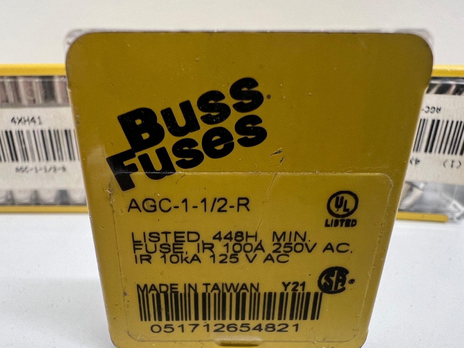 LOT OF (19) NEW OLD STOCK! COOPER BUSSMANN 1-1/2A MINIATURE FUSES AGC-1-1/2-R