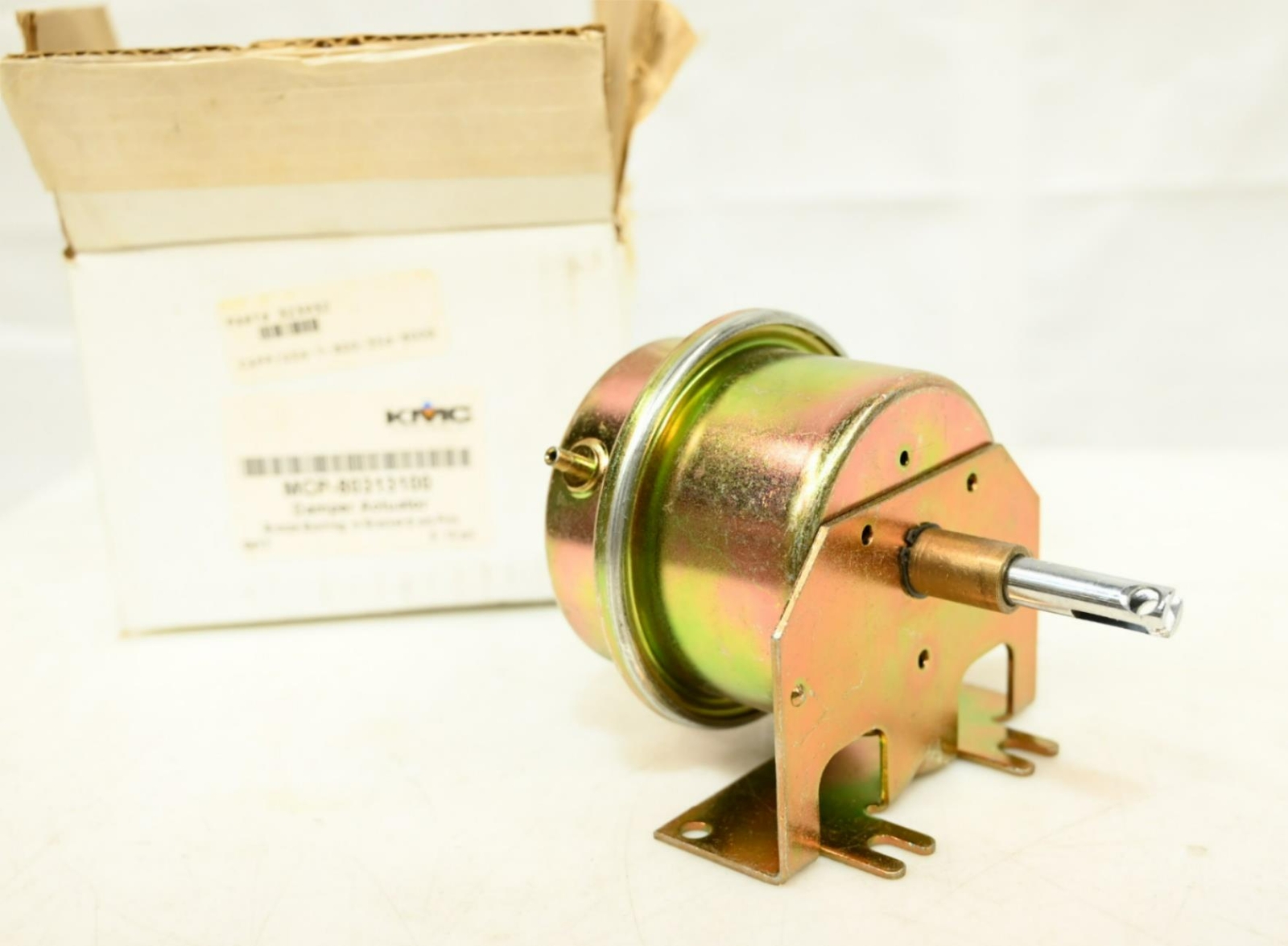 KMC Controls MCP-80313100 Damper Actuator Bronze Bushing Metal, 1-11/16″
