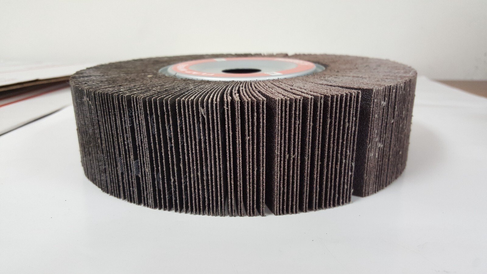 6″ x 1/2″ Flap Wheel Aluminum Oxide, Resin-Bonded Unmounted Sanding dics