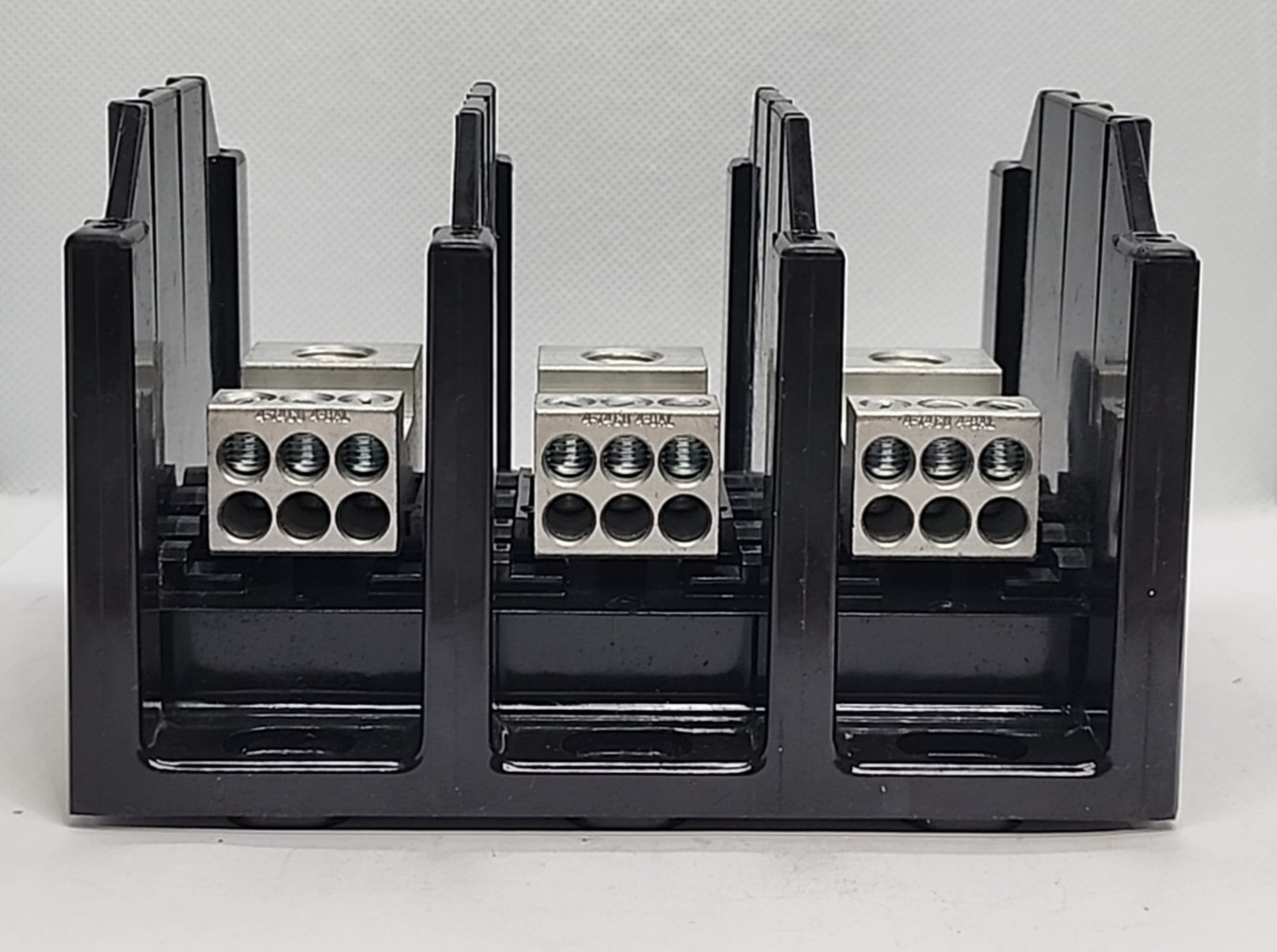 BUSSMANN 16321-3 175A, 600V POWER DISTRIBUTION BLOCK [1WS2-5]