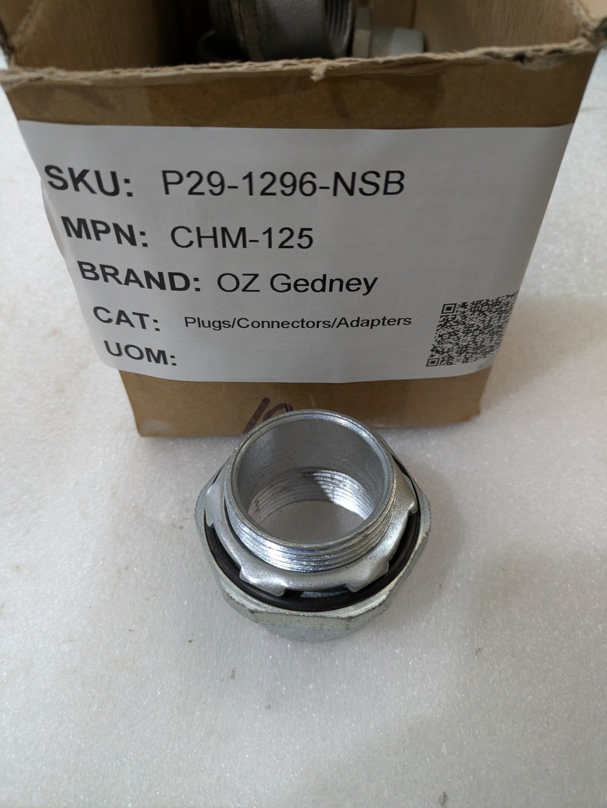O-Z/Gedney CHM-125 1-1/4IN Raintight Conduit Hub Malleable Iron Electrical OEM