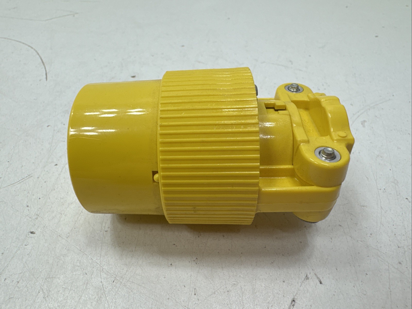 (QTY.6) Pass and Seymour L5-20 Turnlok Female Plug 20 Amp 125 Volt