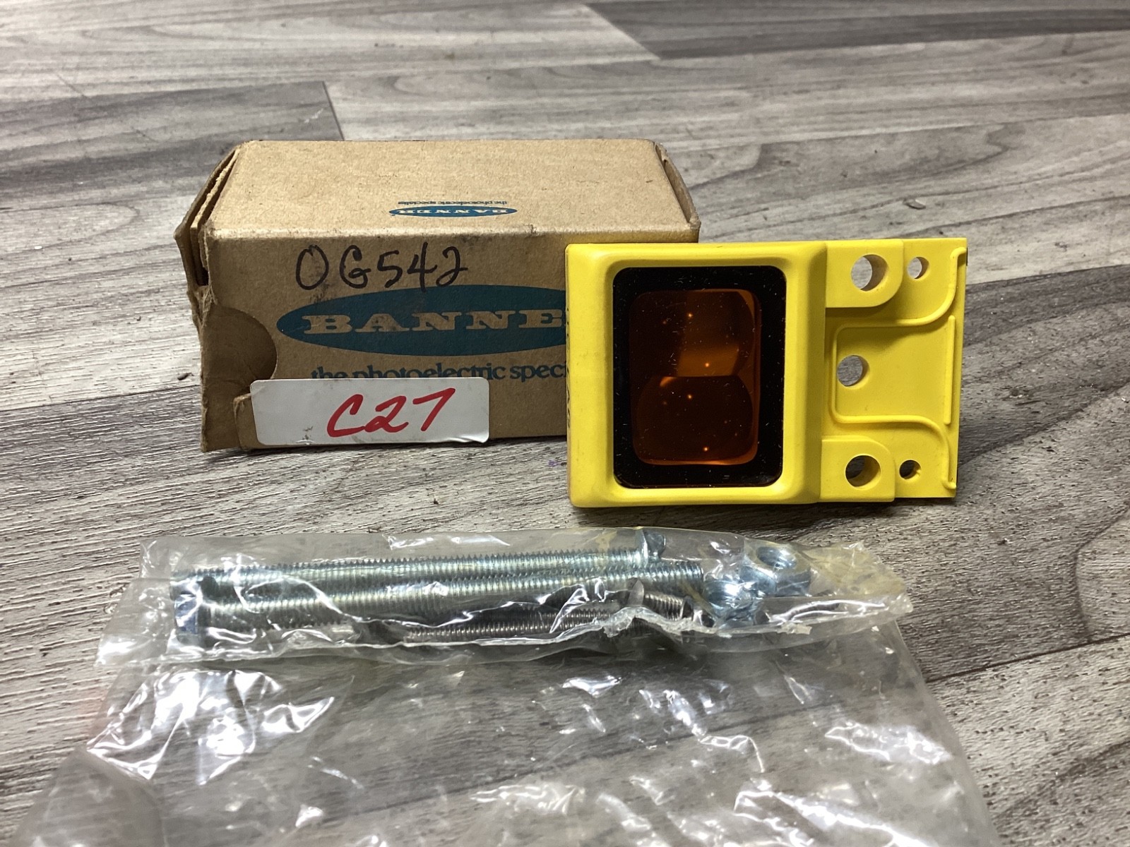 NEW Banner UC-LAG Multi Beam Upper Cover #114N30*SI