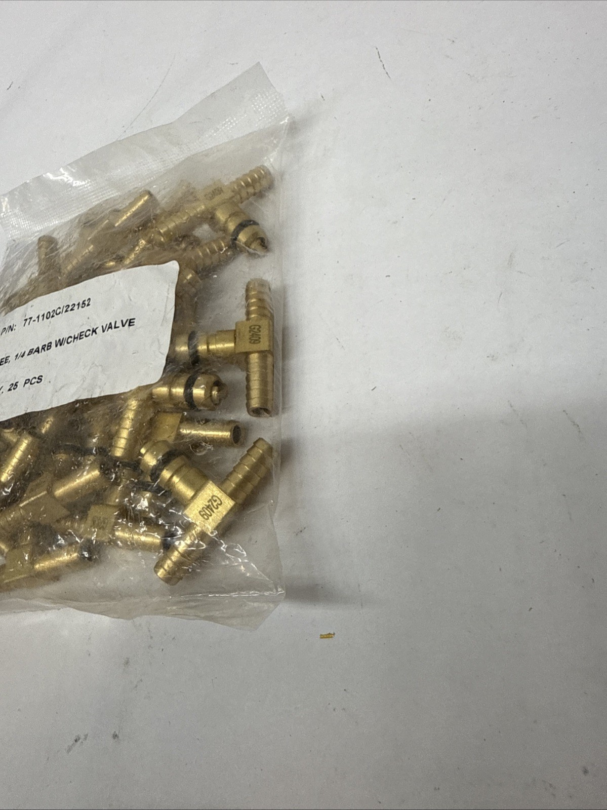 Two 1/4 Barb tee’s C02 inlet fitting with check valve and O-ring Qty 25