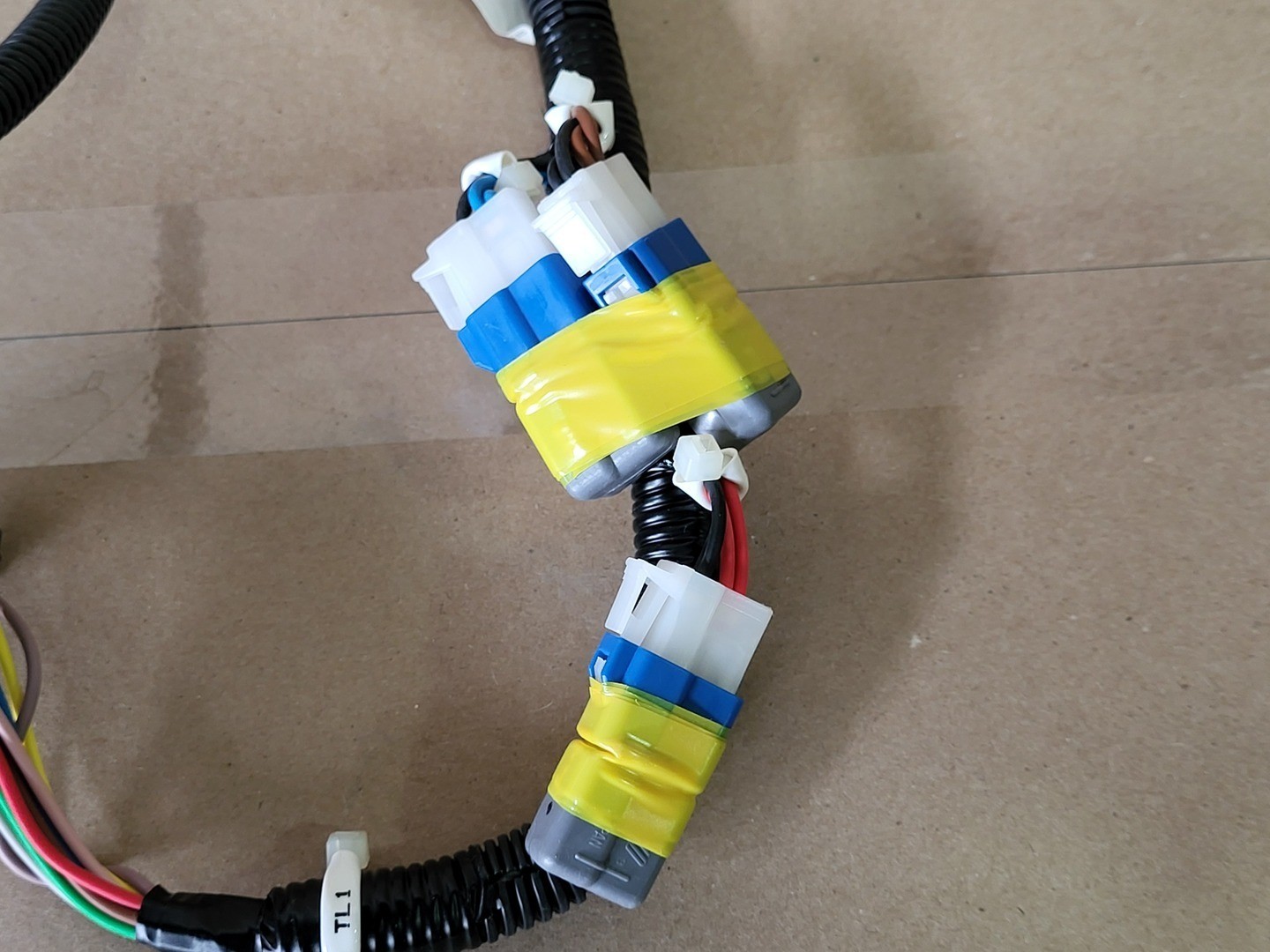 SURPLUS NEW KOMATSU 426-06-22182 Wiring Harness – Electrical