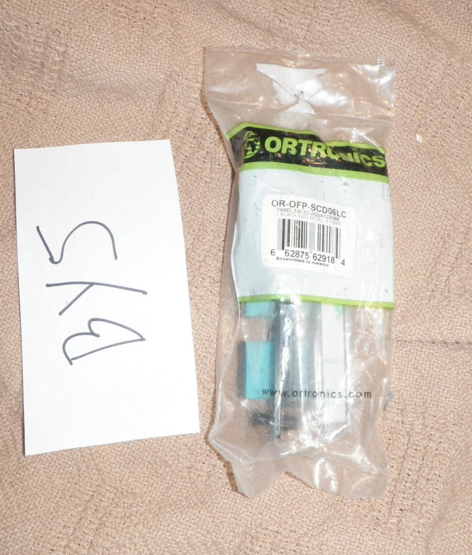3­SC­DUPLEX (SIX FIBERS) MULTIMODE AQUA ADAPTERS WITH CERAMIC ALIGNMENT SLEEVES