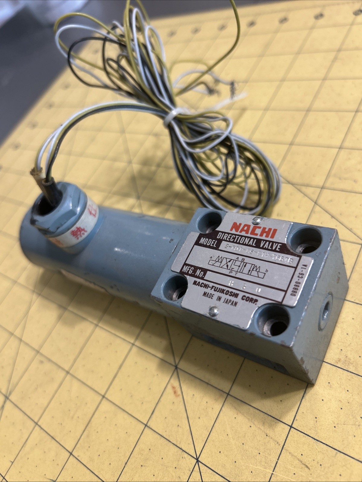 Nachi Directional Valve For Okuma Machine S-G01-C5-C1H-7687B – 110 V, 60 Hz