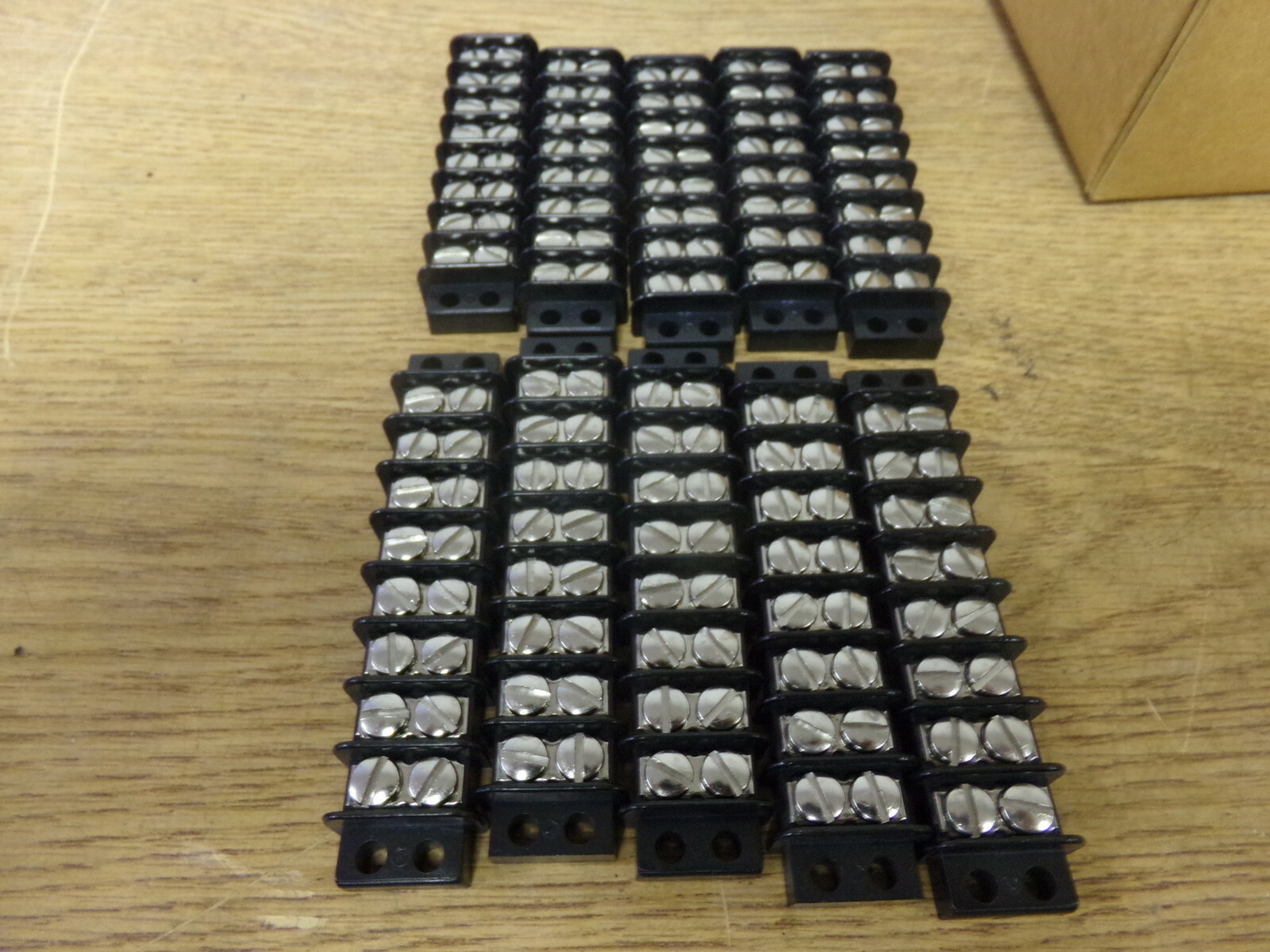 NEW Marco 3000-08 374-260-0001 20A 300V Terminal Block, Lot of 10