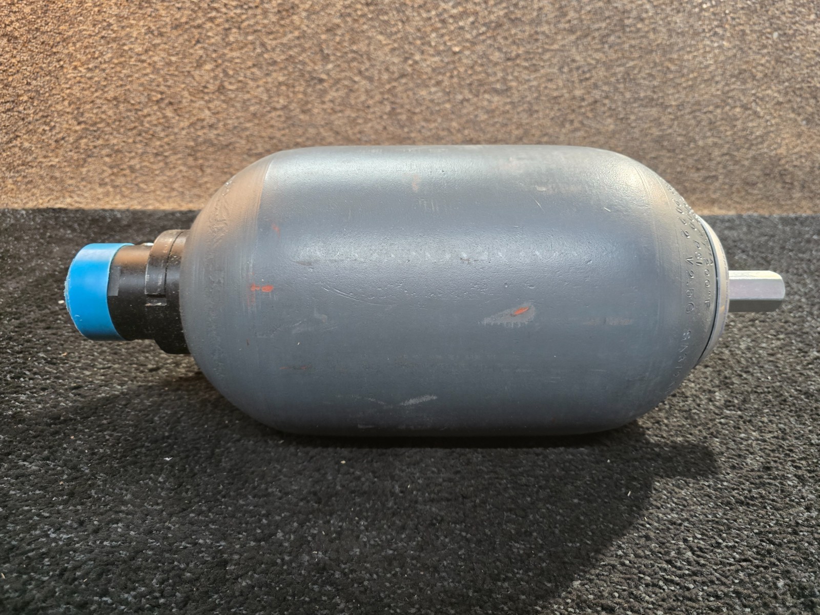 Fluid Energy Controls FB002BRGB3020A 2.5 U.S Gal 3000 psi Bladder Accumulator
