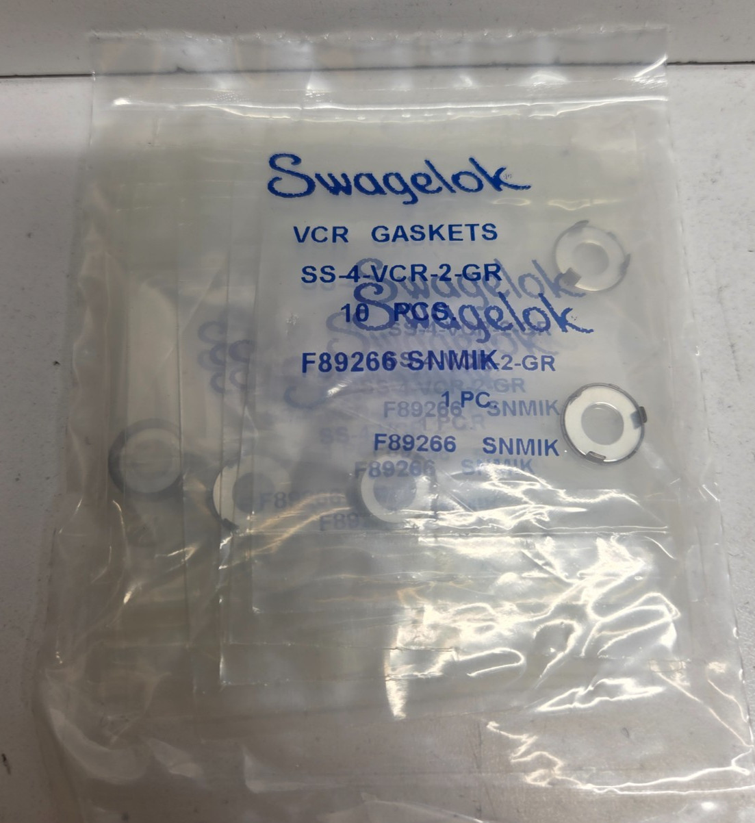 LOT OF 10 NEW IN BAG! SWAGELOK 316 VCR 1/4″ FACE SEAL FITTINGS SS-4-VCR-2-GR