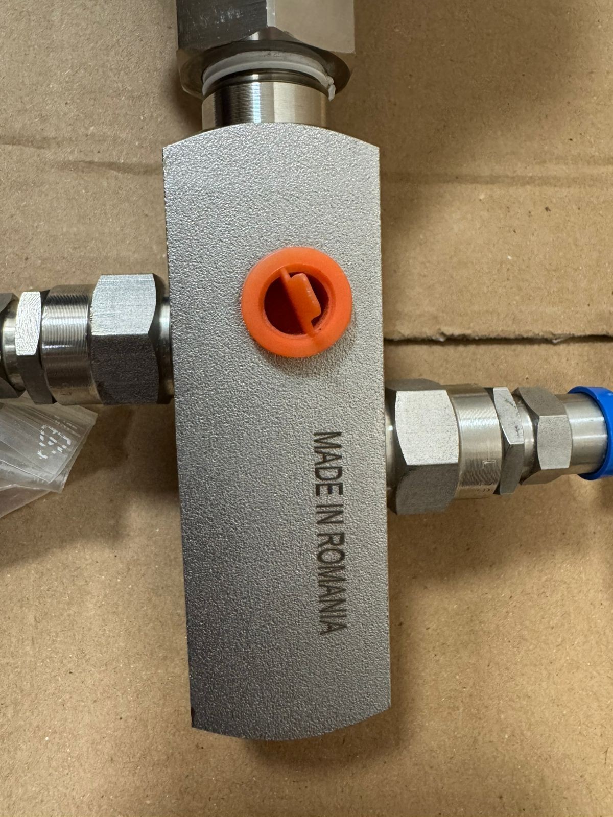 Rosemount / Pressure Transmitter / 2051TG4A2B31AS5B4E5M5D4Q4 / 4000PSI-276BAR