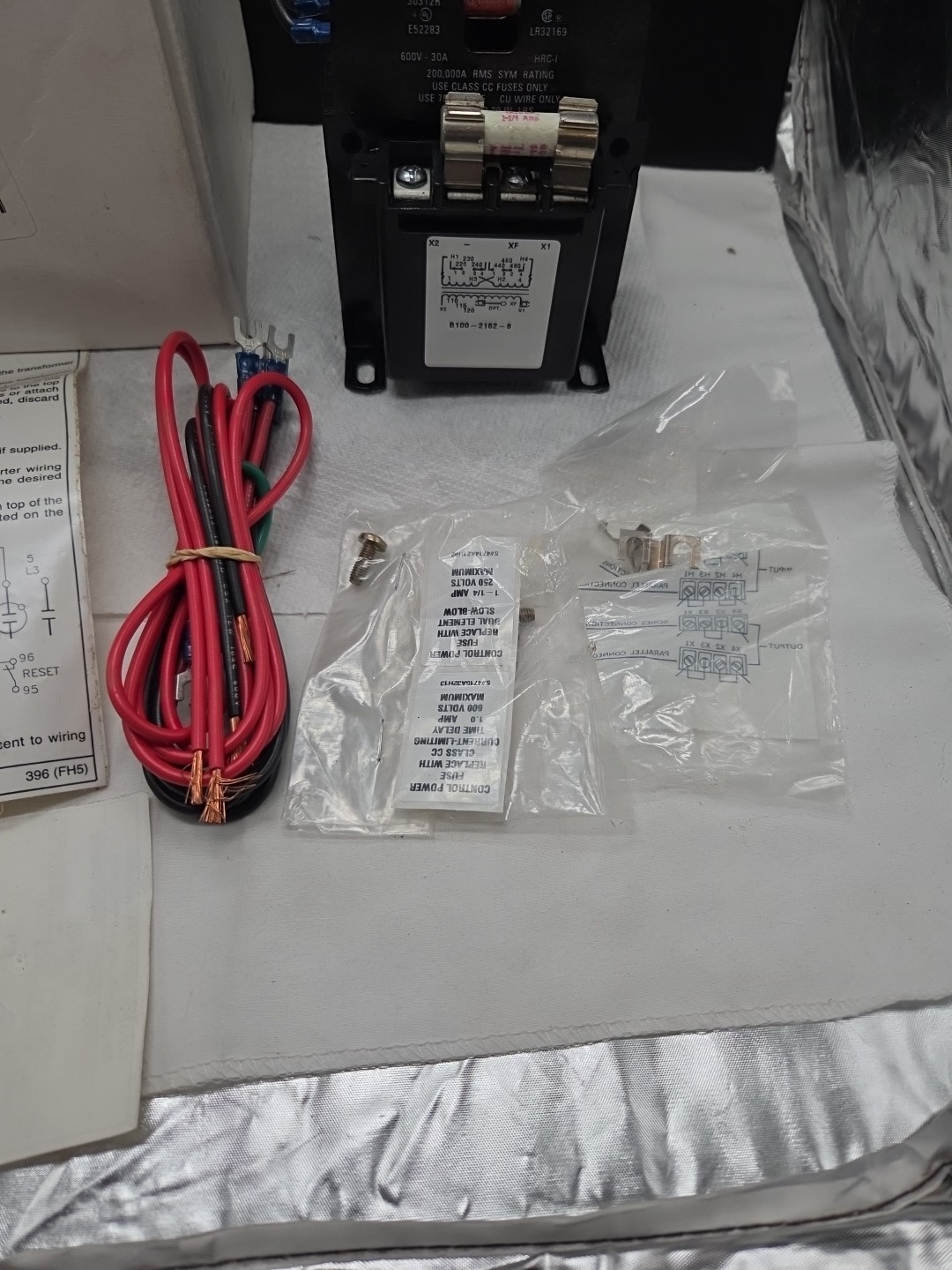 CUTLER-HAMMER C341CC CK0100E2AFB New Open Box Industrial Control Transformer Kit