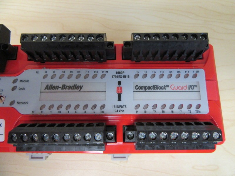 Allen Bradley 1000F-1791ES-IB16 Safety Module