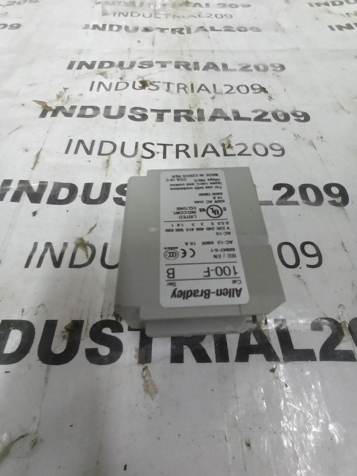 ALLEN BRADLEY 100-FA11 SERIES B