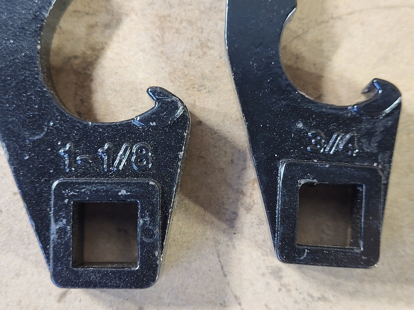 SURPLUS NEW ASTRO-PNEUMATIC 7802 Tie Rod/Pitman Arm Adjusting Tool Set – Parts