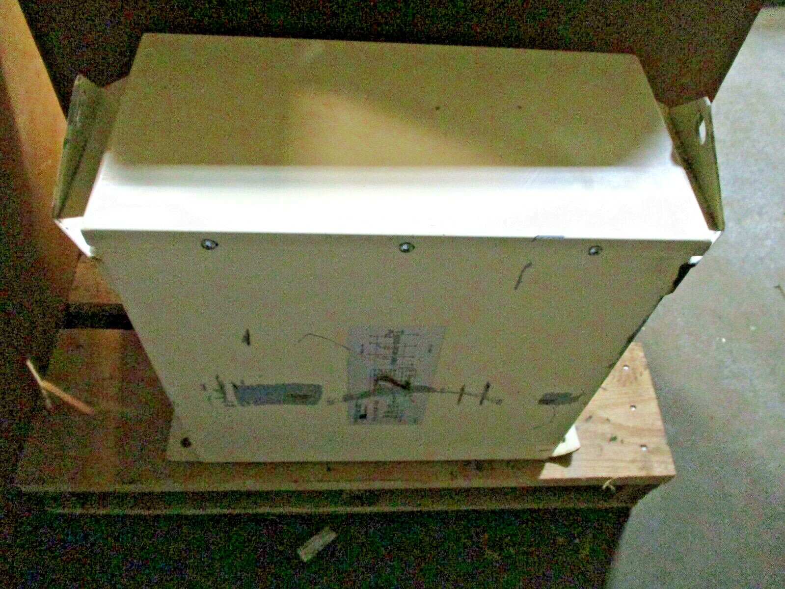 7.5KVA 480V Pri. 220V Y/127 Shielded Sec. 3PH Daykin D7.5EN-4201 A4133ISU