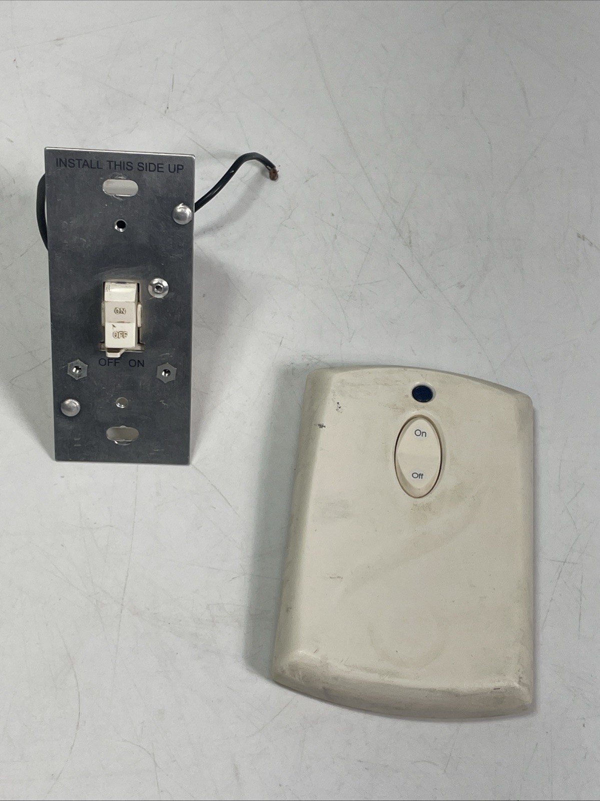 General Electric GE RF1023 Wall Switch Kit Additional Wall Mount Control Used
