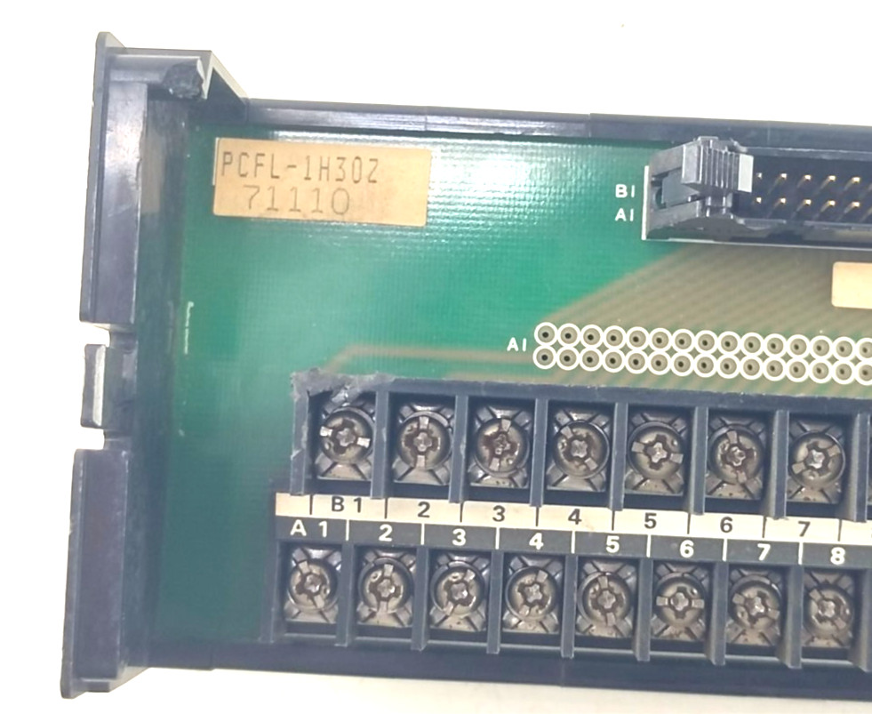 Togi Toyogiken PCFL-1H30Z Terminal Block Relay Board