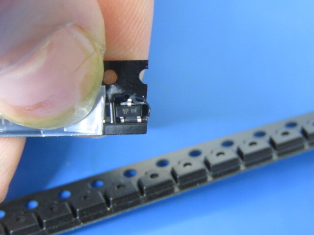 MOT/ONSEMI MMBT2222ALT1 Qty of 600 per Lot XTRSMNPNMMBT2222ALT1SOT23