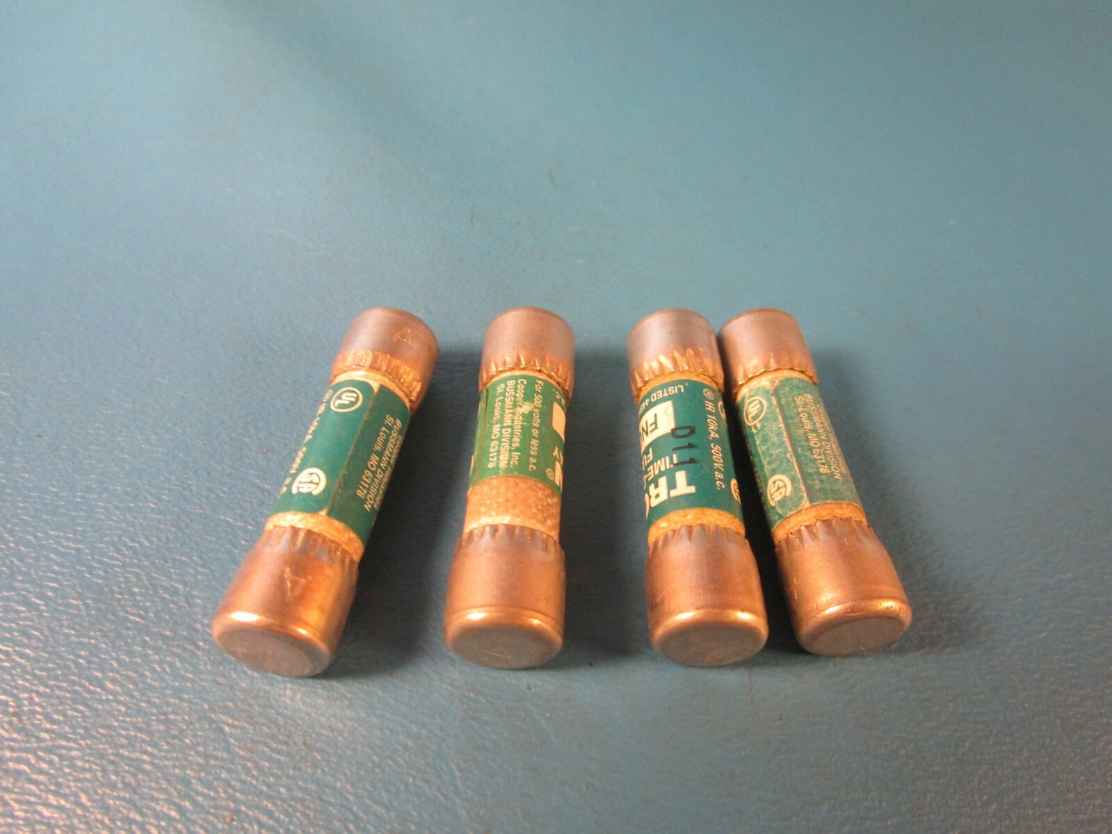 LOT OF 4 Bussmann Tron FNQ-7 Fuse, Time Delay Fuse, 10KA, 500V