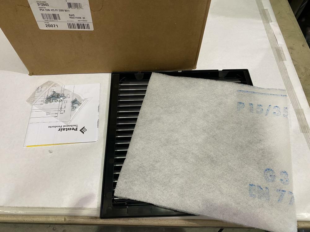 MCLEAN / HOFFMAN COOLING FAN # ST-1326423 230VAC 1PH. 165WATTS IP54 NEW!
