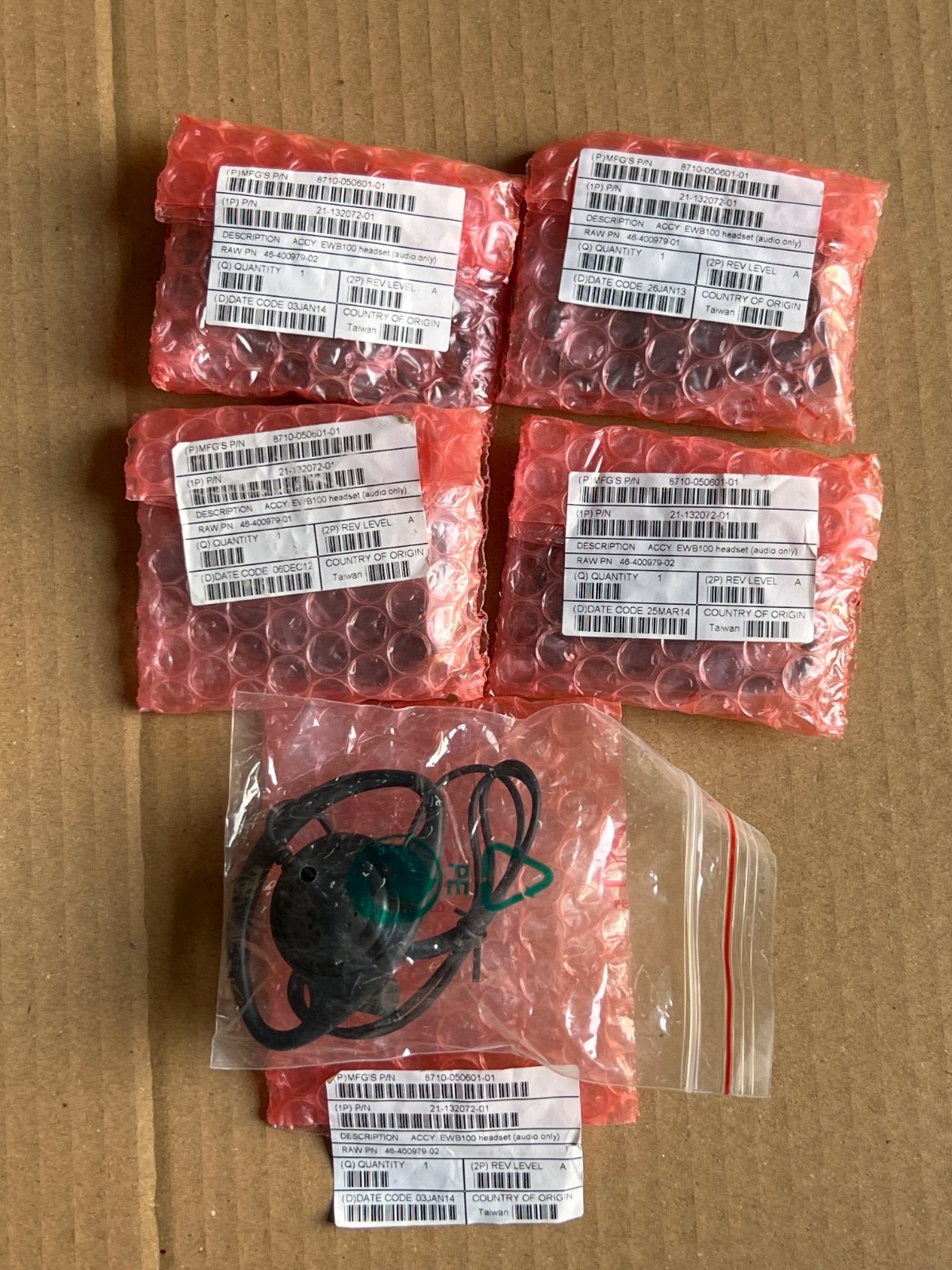 (Lot 5 Pcs) Zebra EWB100 Wireless Badge Headset (Audio Only) 21-132072-01