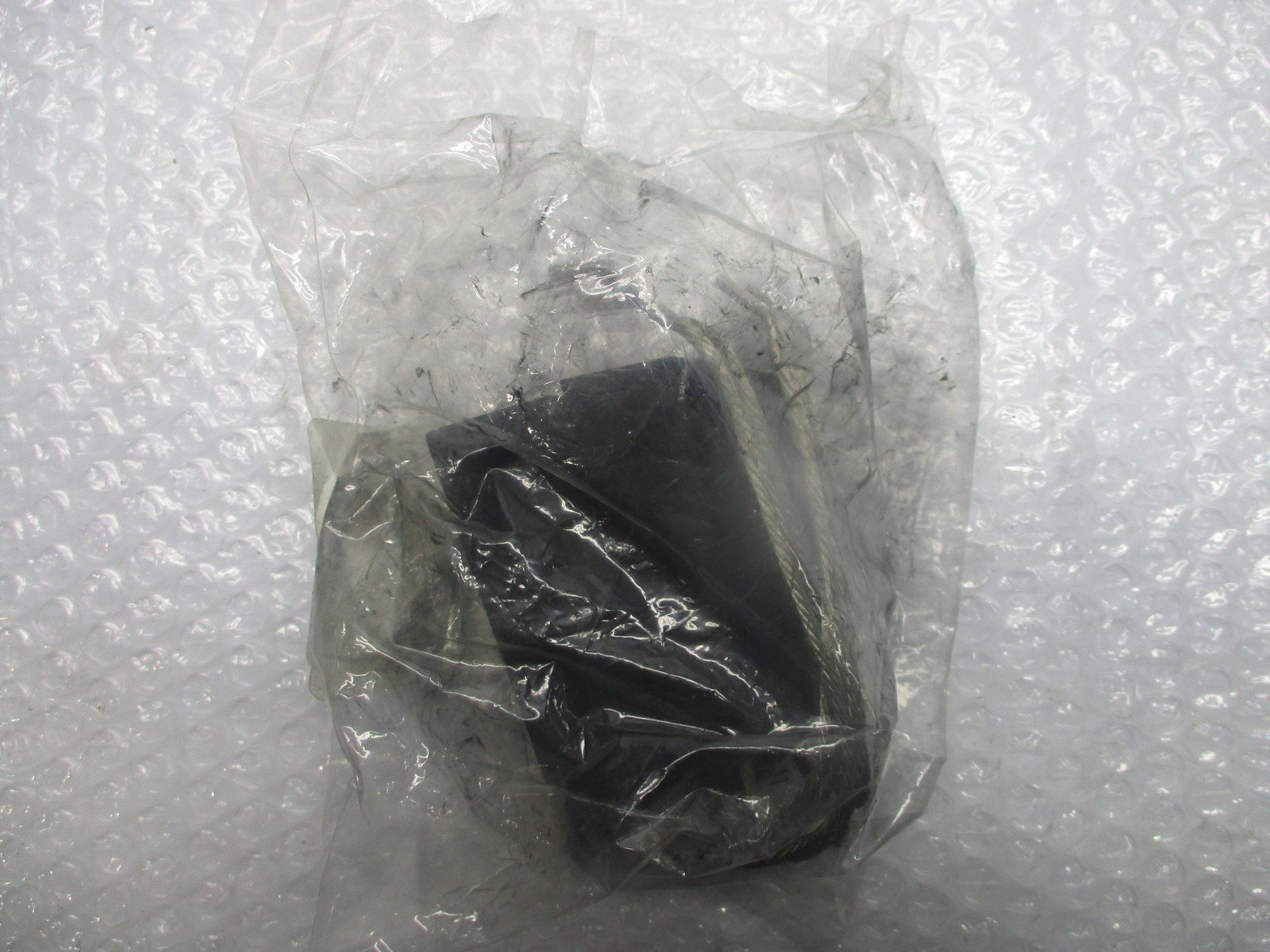 INDUSTRIAL SPARE T566 3/4X1-1/2X3-1/4 CARBON BRUSH LOT OF 2 NSNP