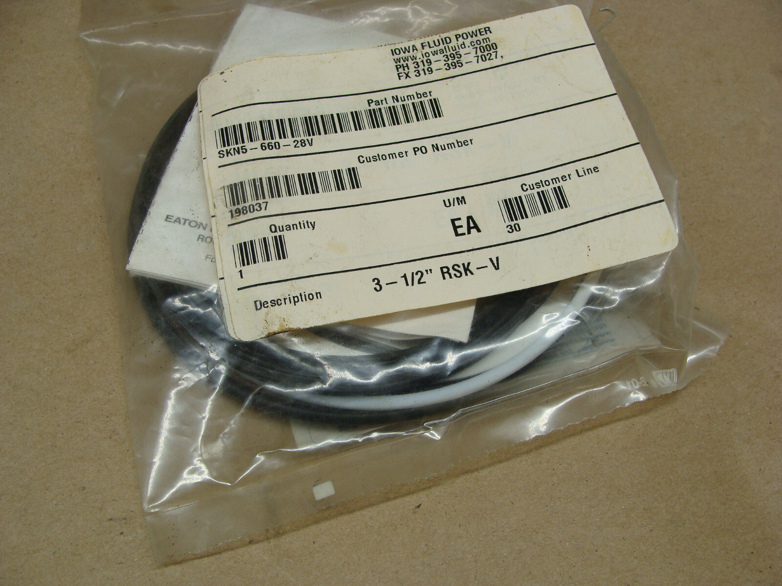 HYDRO-LINE SEAL KIT SKN5-660-28V 3-1/2″ RSK-V