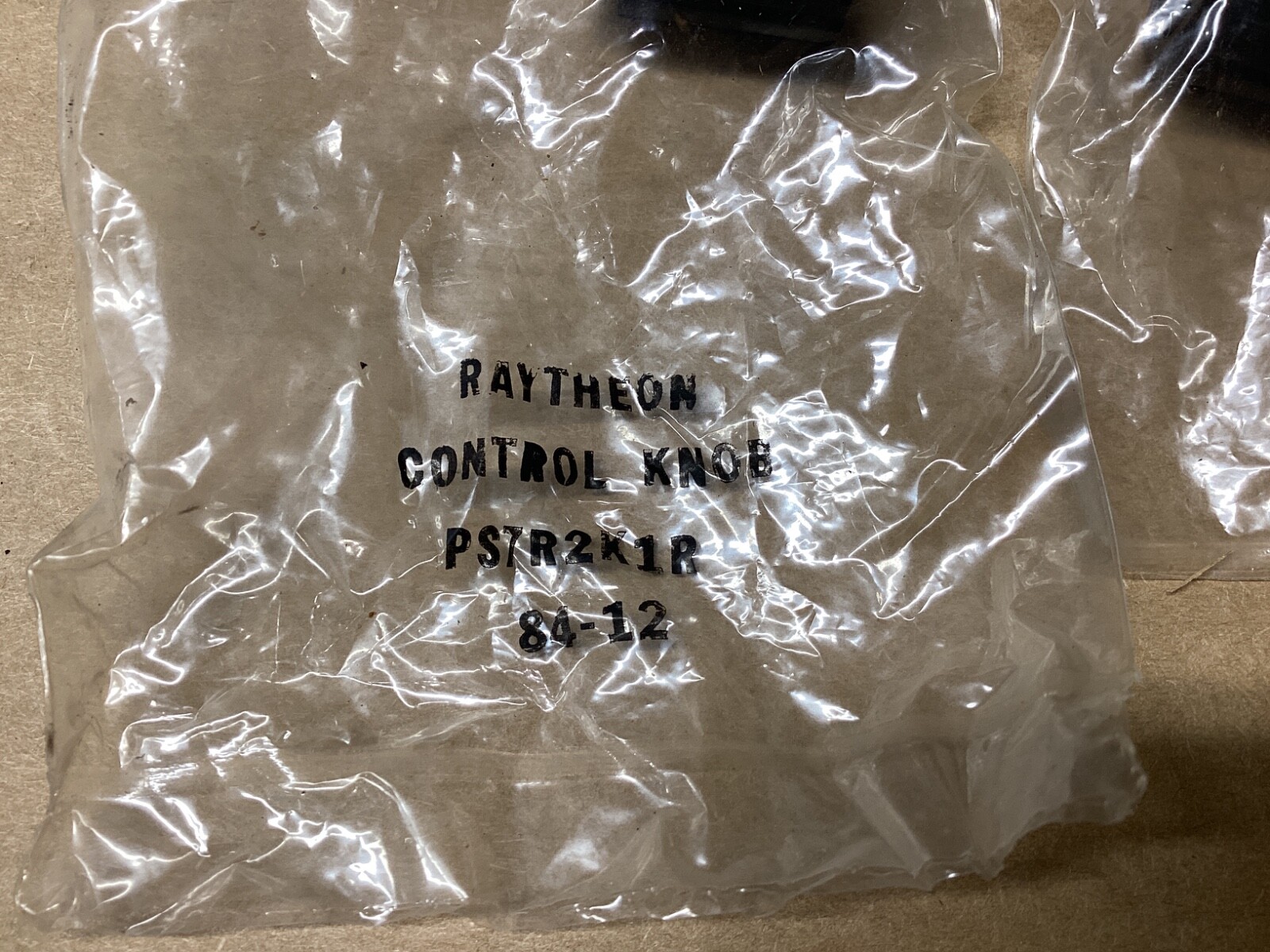 LOT OF 5 NEW Raytheon PS7R2K1R 84-12 Control knob #124F131PR6*CO