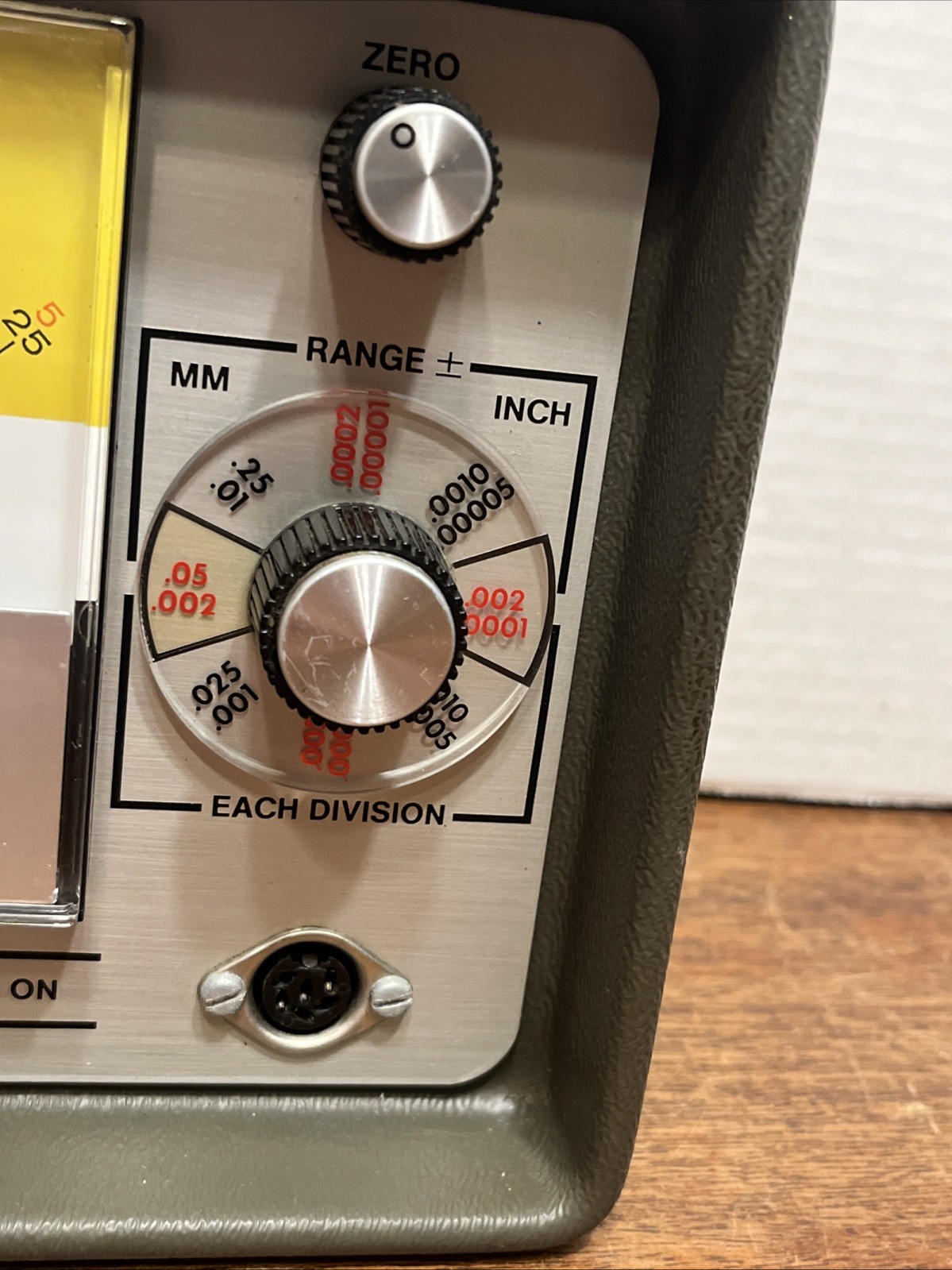 Vintage BENDIX BXT MODEL 1 Gauge Meter 115V 50/60HZ untested powers on
