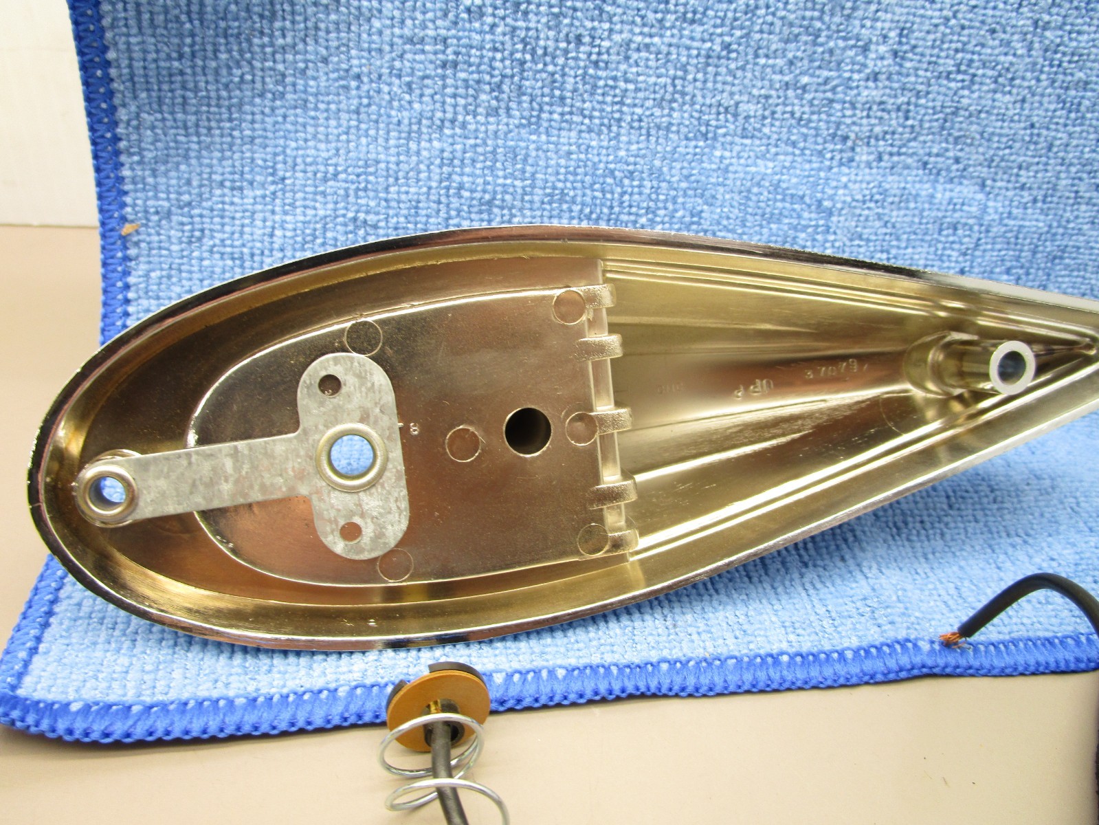 KD 518 Plastic Cab Clearance Lamp Housing 8″ x 2-1/2″ SAE-PC-76